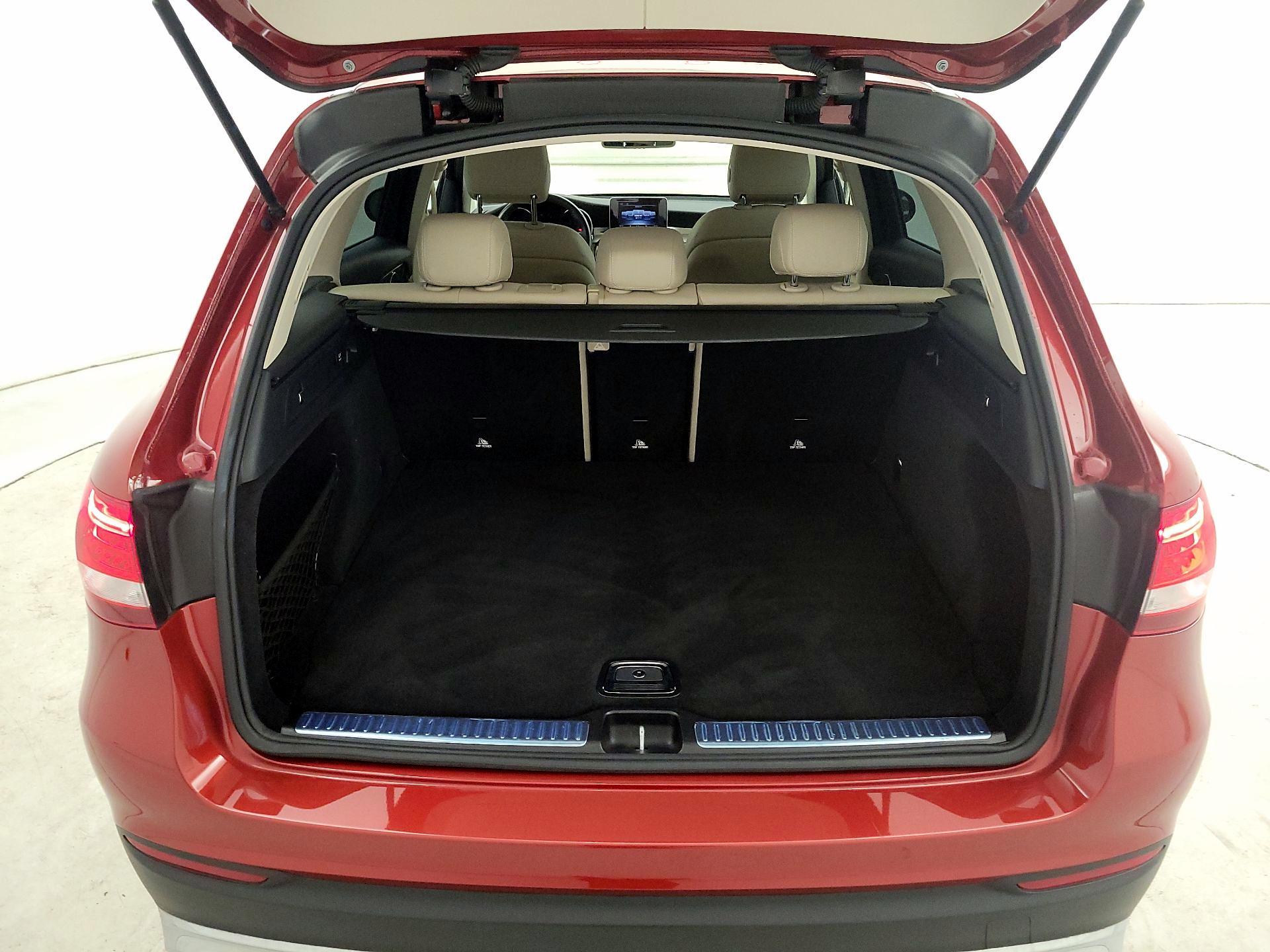 Thumbnail: 2018 Mercedes-Benz GLC - 20