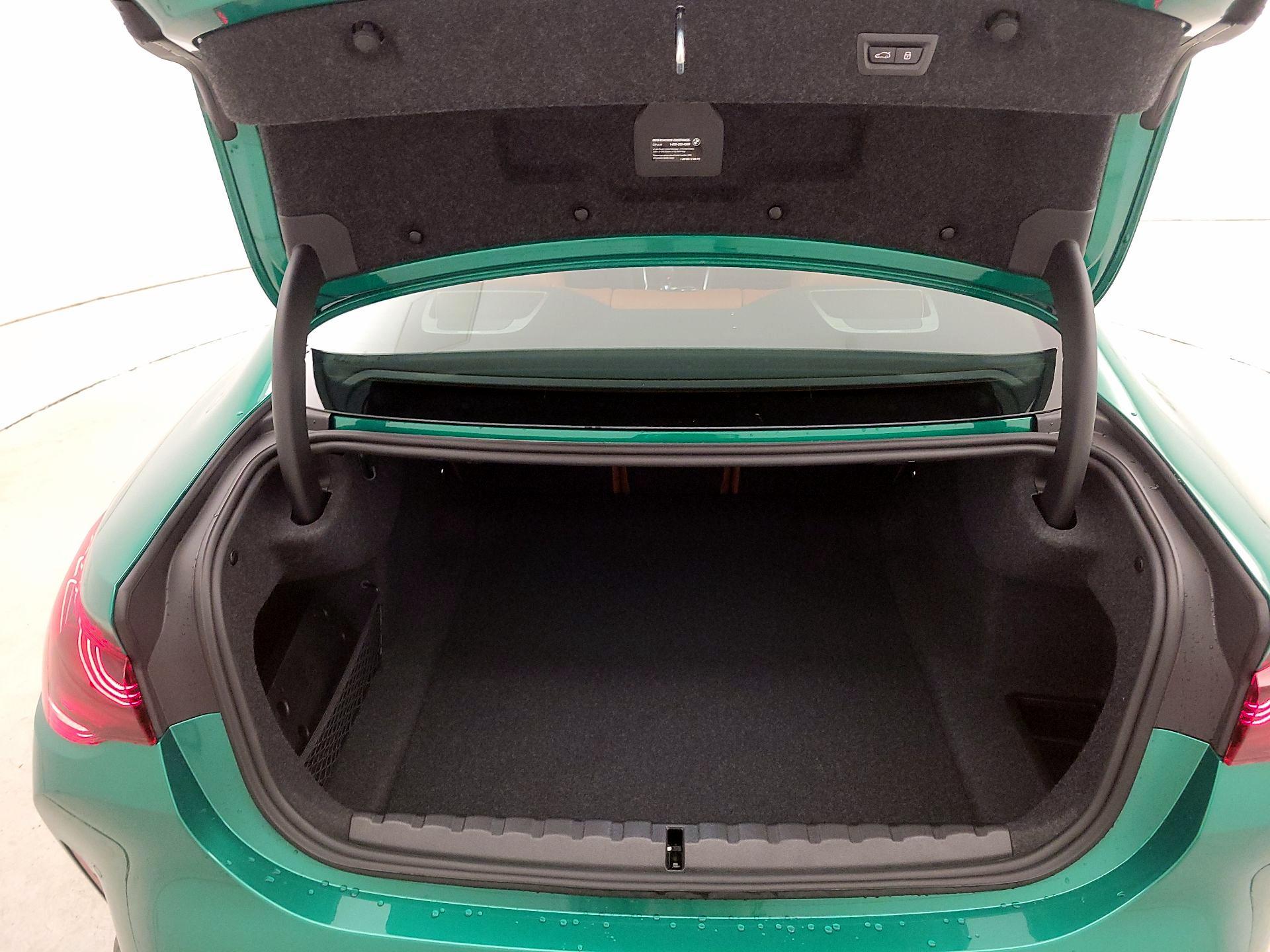 Thumbnail: 2026 BMW M4 - 19