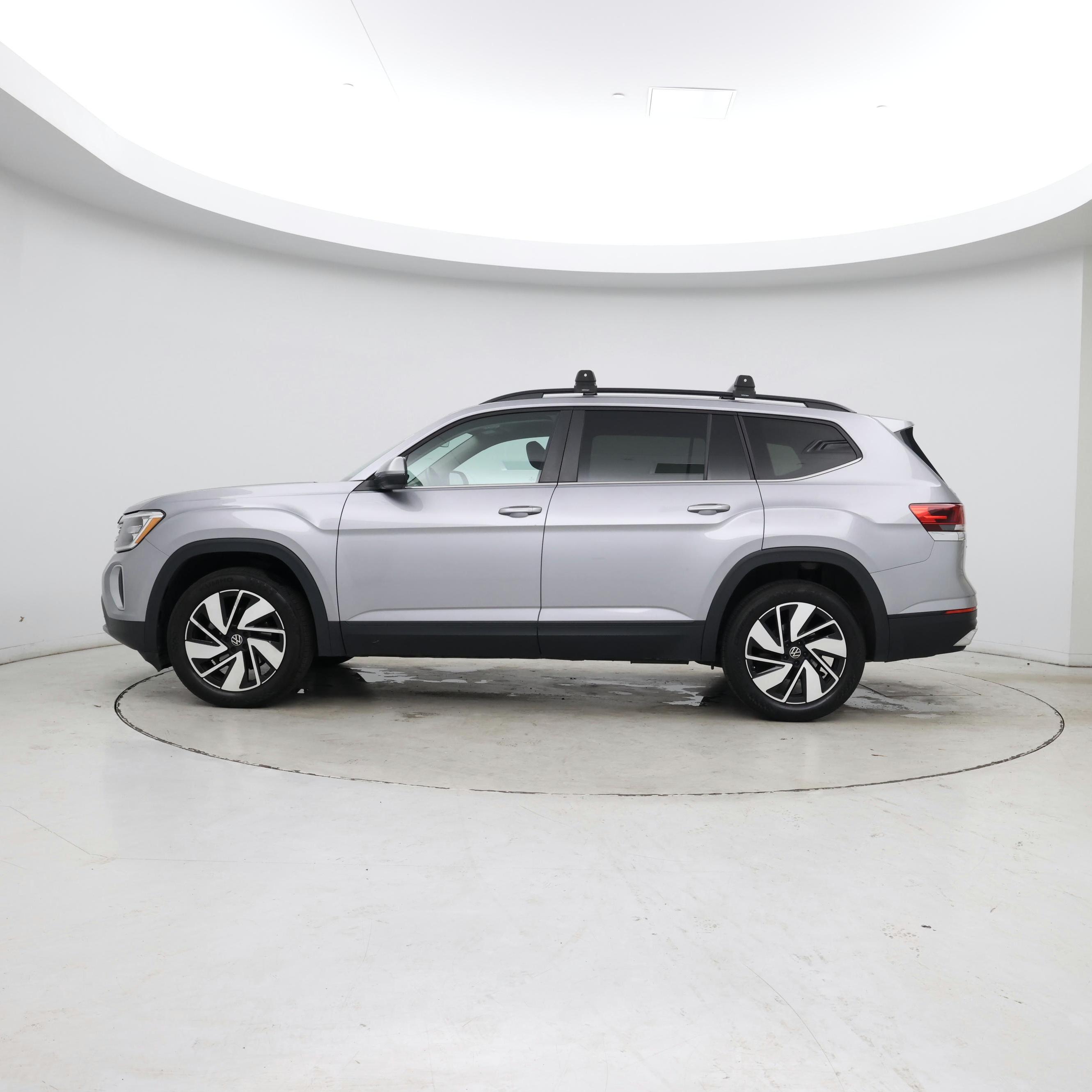 Thumbnail: 2024 Volkswagen Atlas - 3