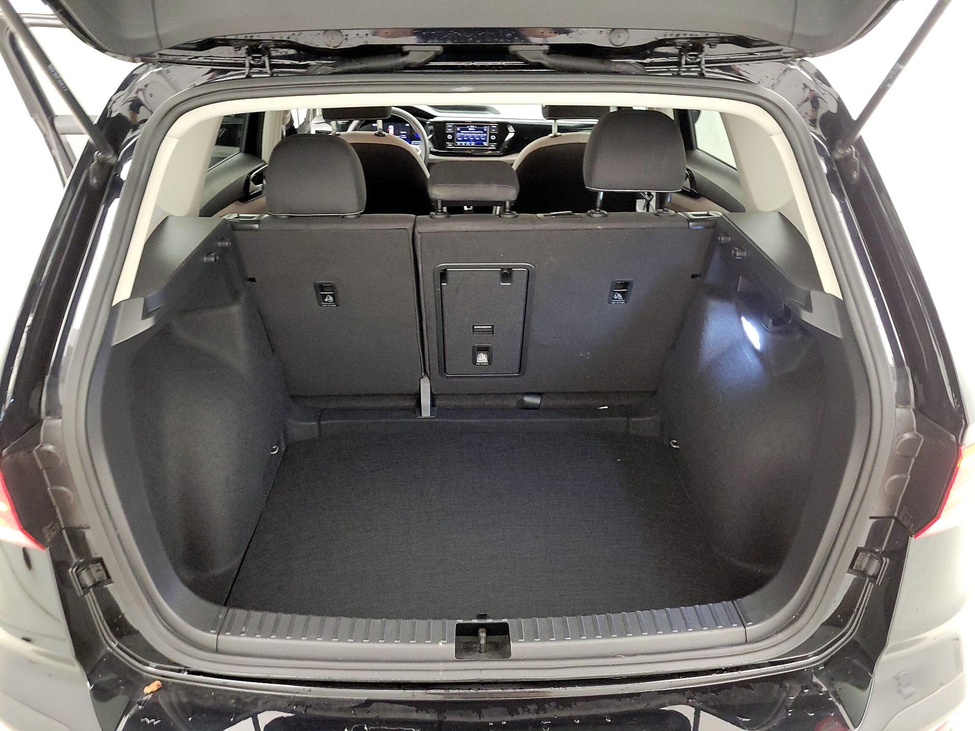 Thumbnail: 2024 Volkswagen Taos - 20