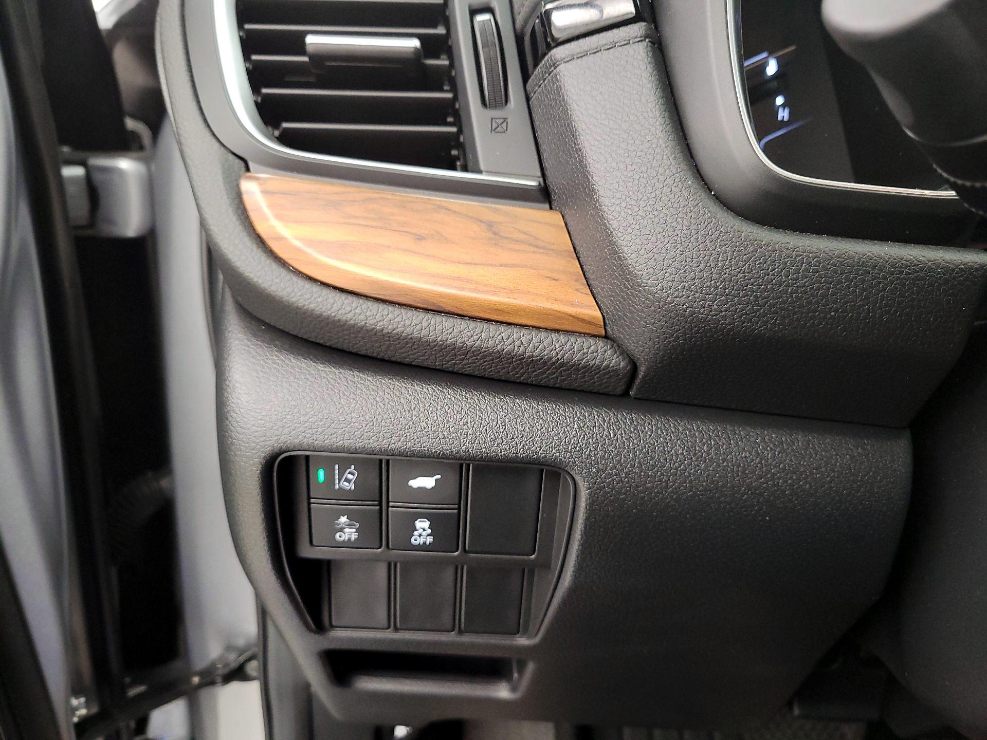 Thumbnail: 2018 Honda CR-V - 13