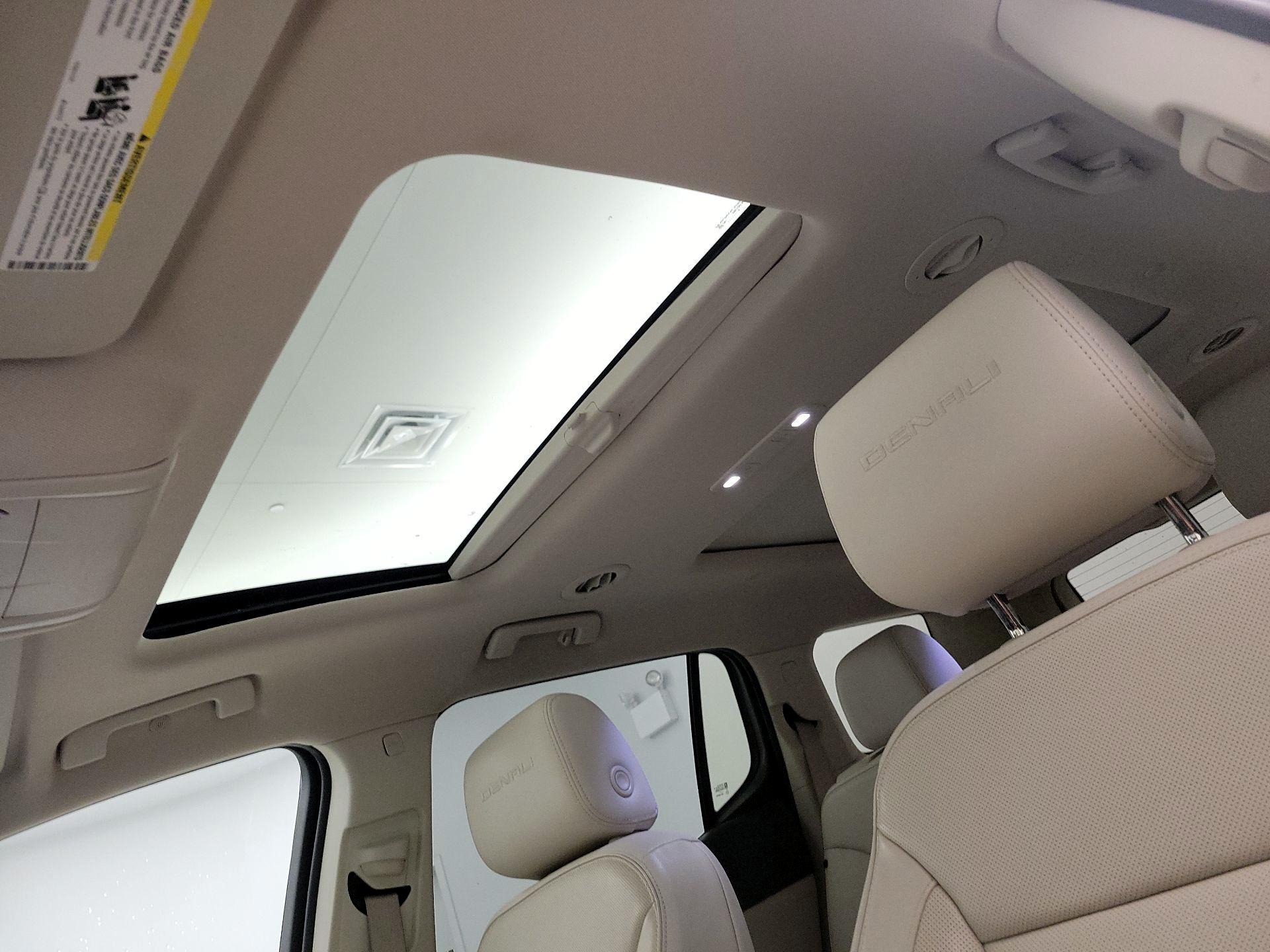 Thumbnail: 2020 GMC Acadia - 19