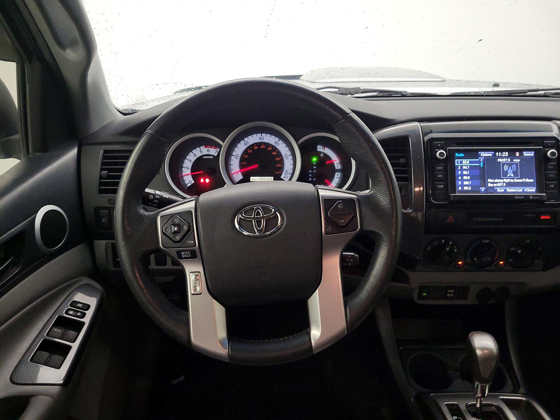 Thumbnail: 2015 Toyota Tacoma - 10