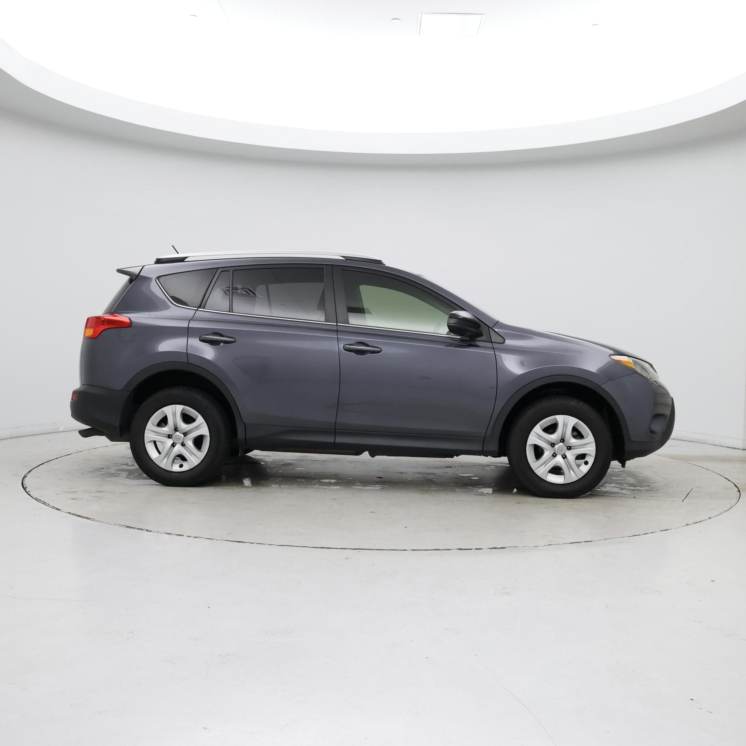 Thumbnail: 2015 Toyota RAV4 - 7