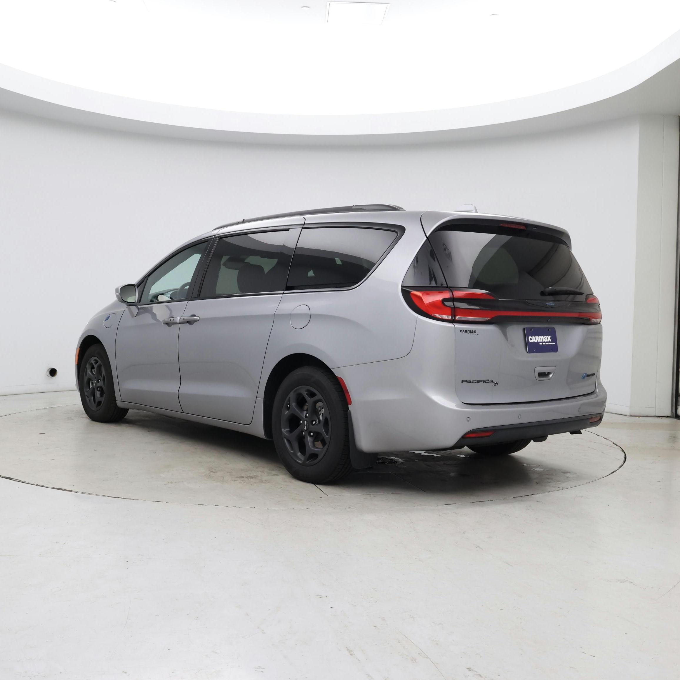 Thumbnail: 2021 Chrysler Pacifica - 2