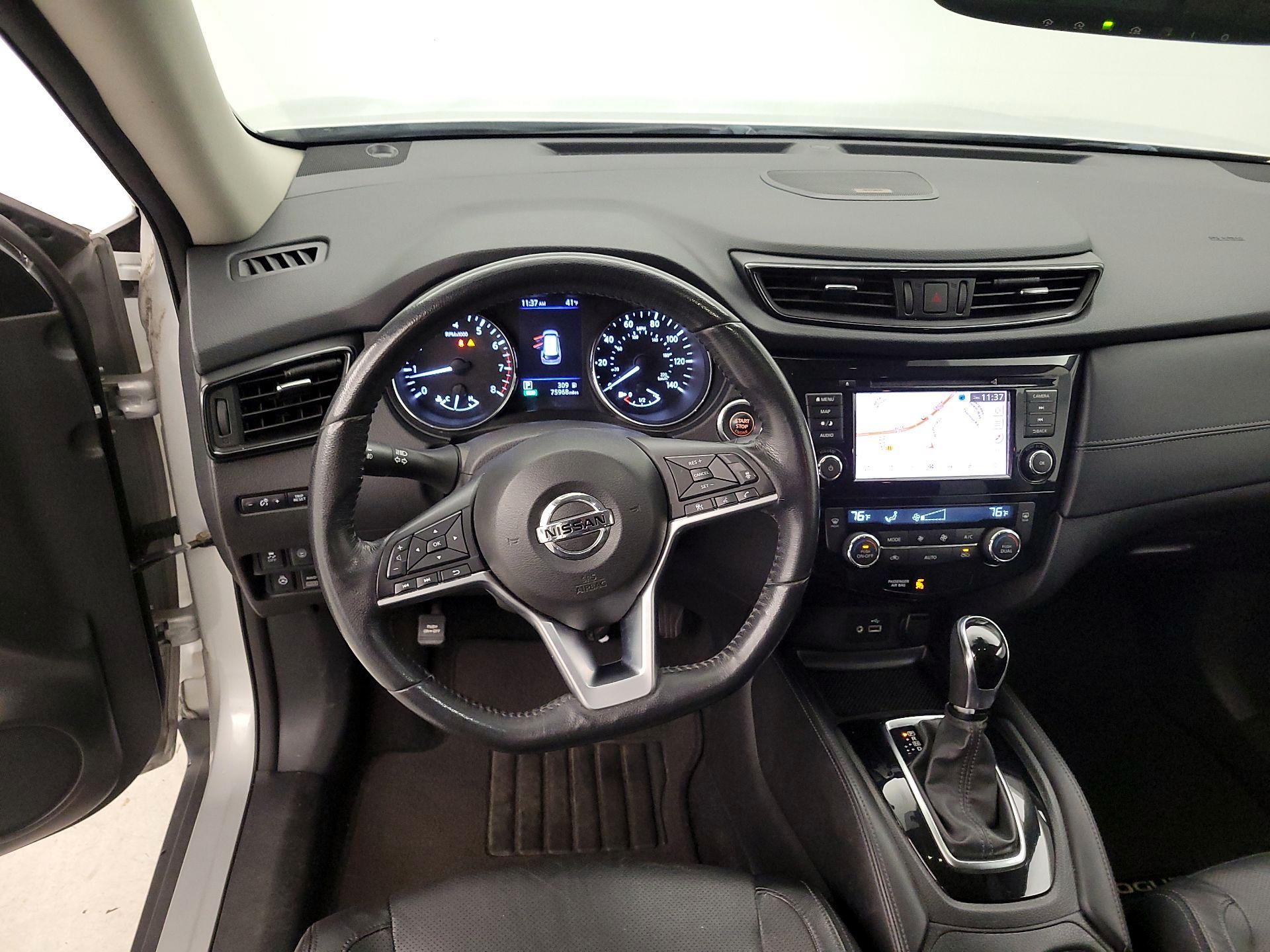 Thumbnail: 2018 Nissan Rogue - 10