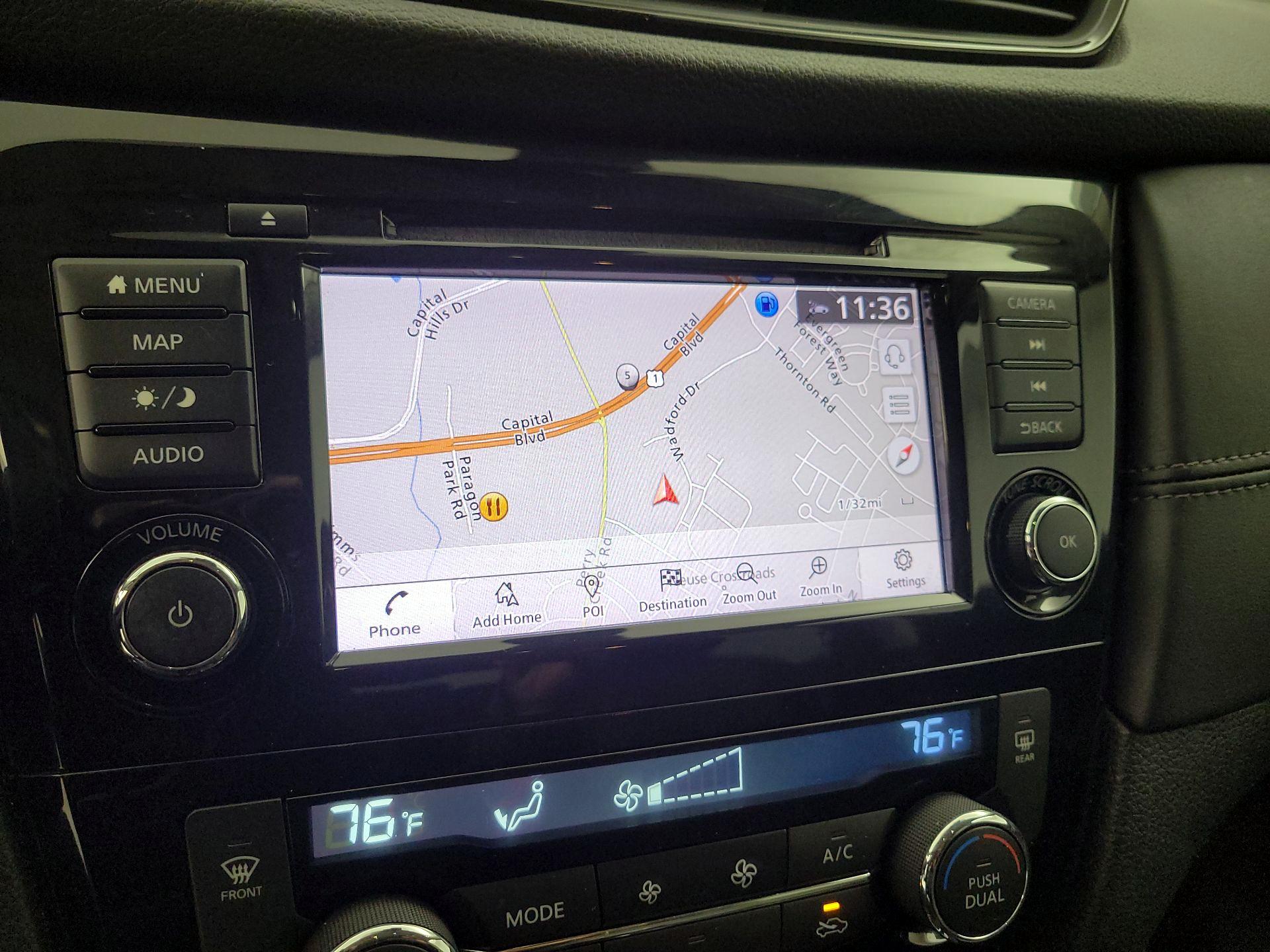 Thumbnail: 2018 Nissan Rogue - 14