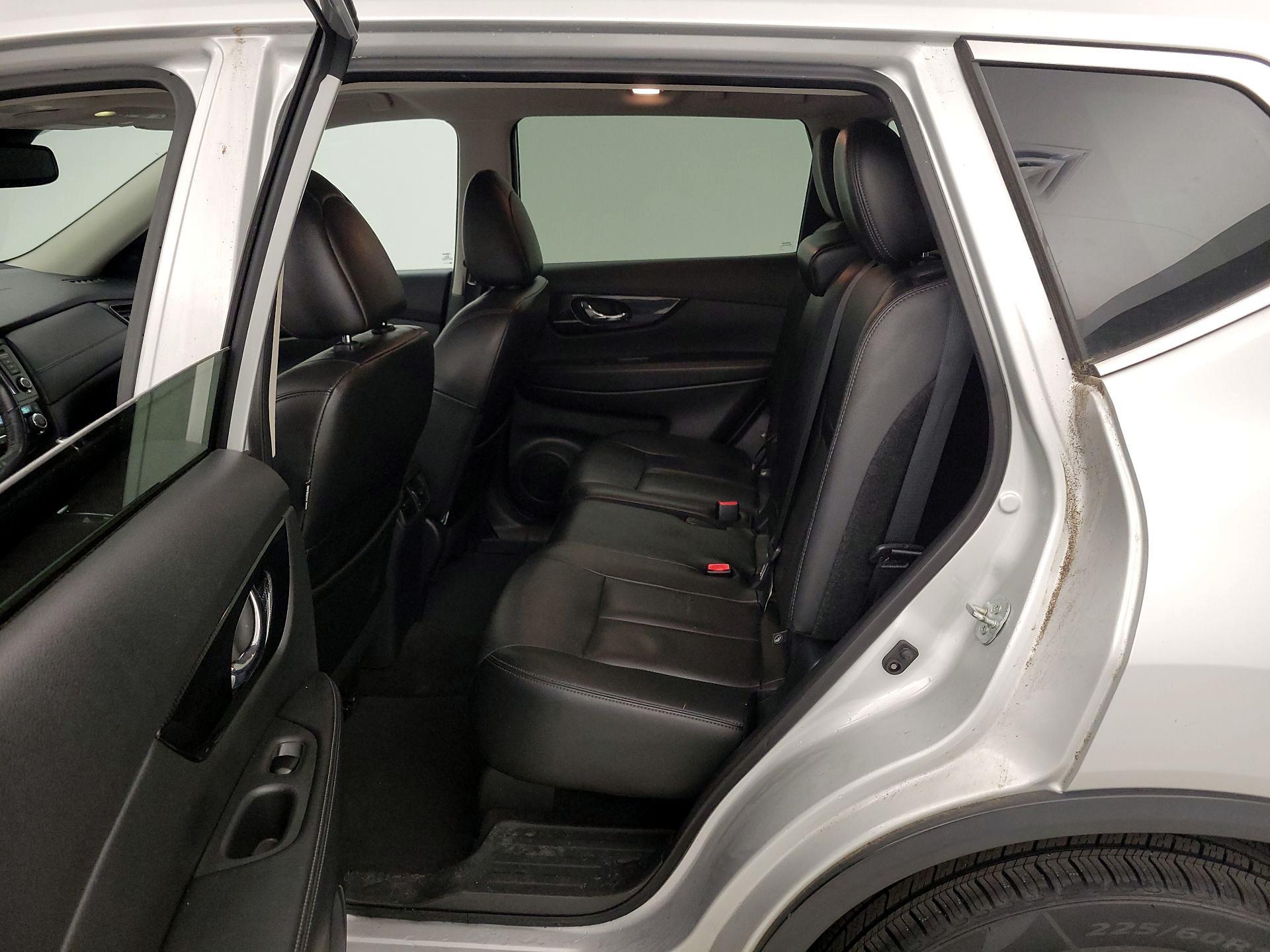 Thumbnail: 2018 Nissan Rogue - 20