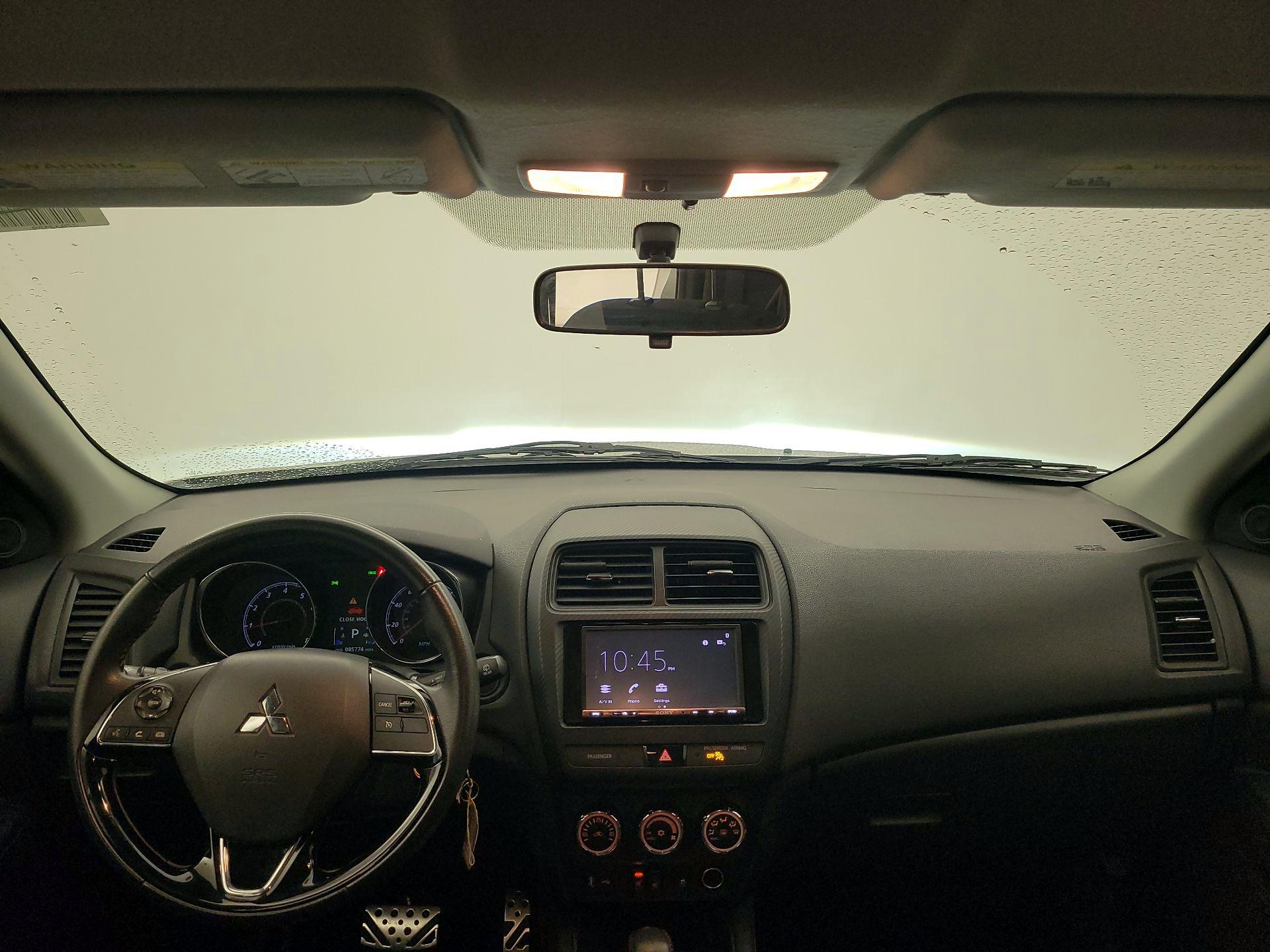 Thumbnail: 2018 Mitsubishi Outlander Sport - 9