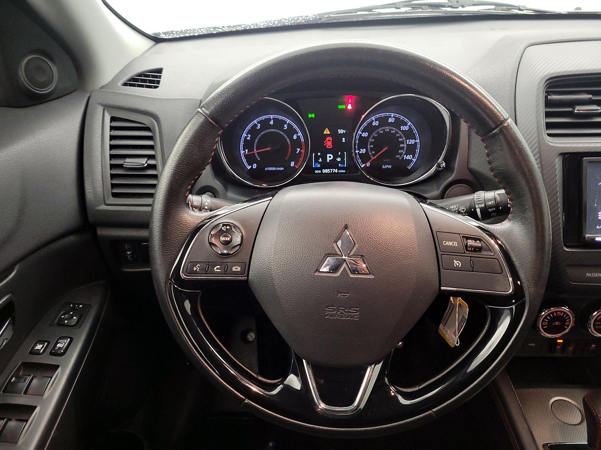 Thumbnail: 2018 Mitsubishi Outlander Sport - 10