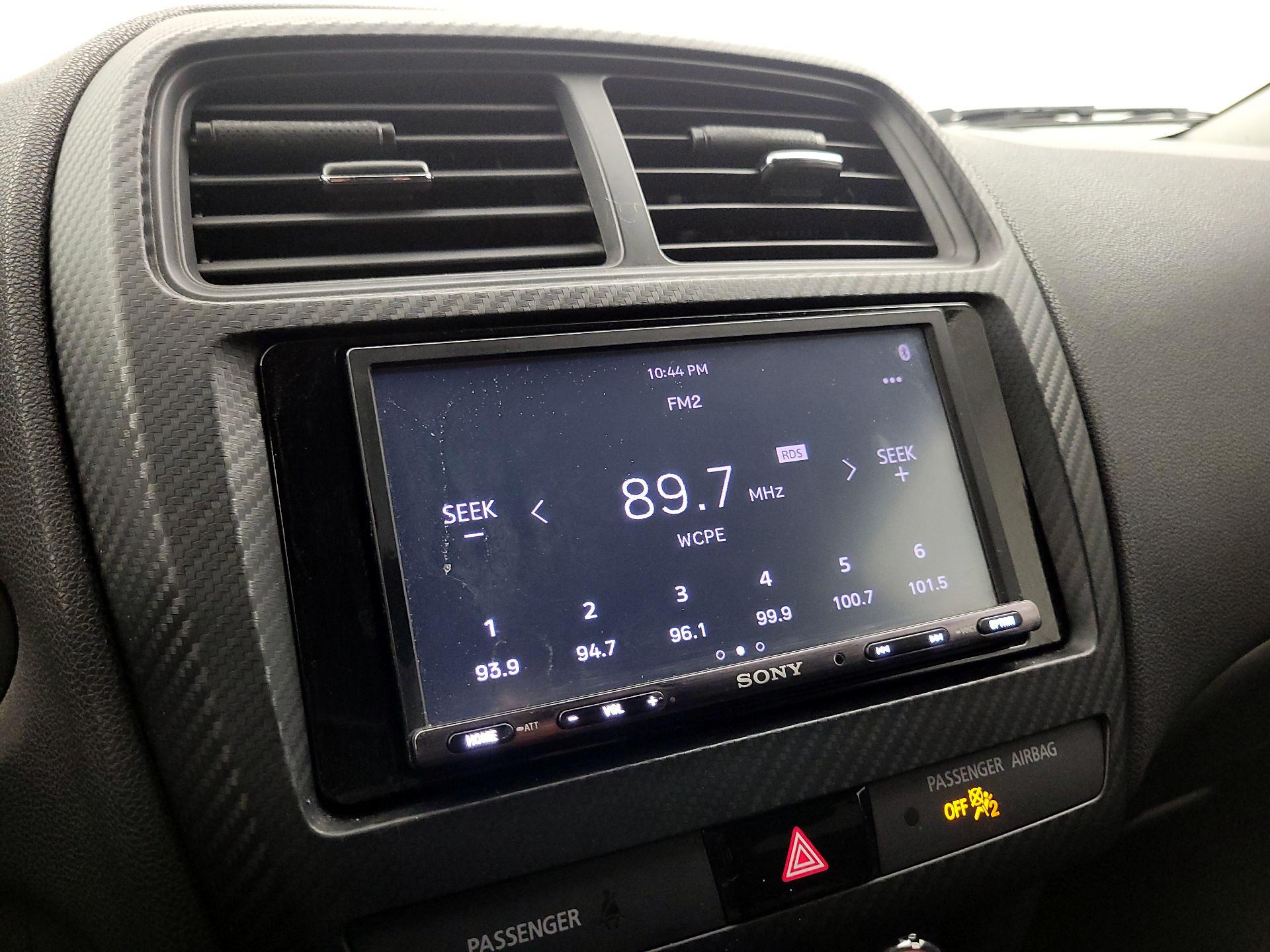 Thumbnail: 2018 Mitsubishi Outlander Sport - 15