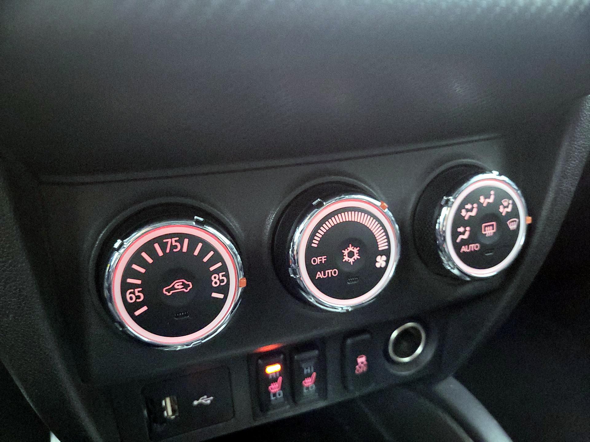 Thumbnail: 2018 Mitsubishi Outlander Sport - 16