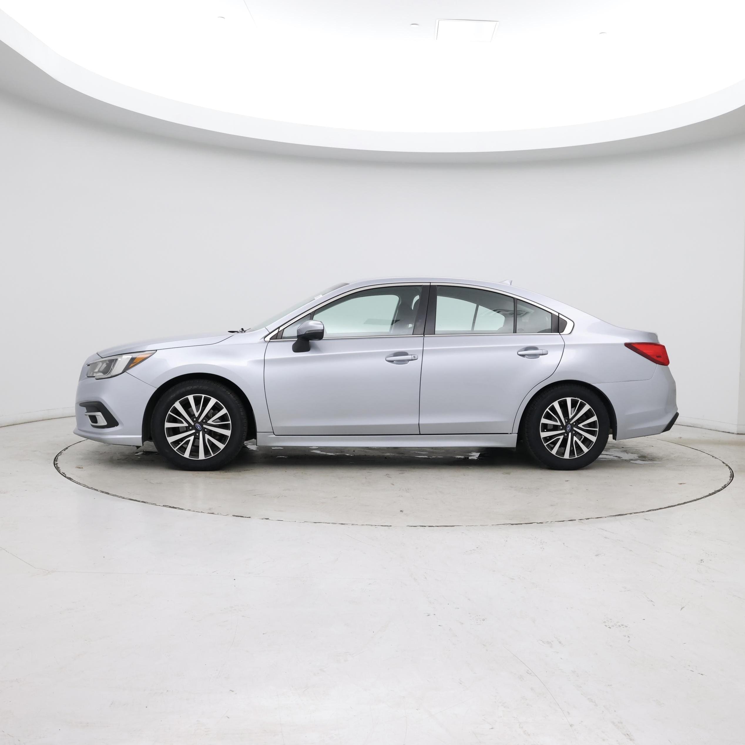 Thumbnail: 2019 Subaru Legacy - 3