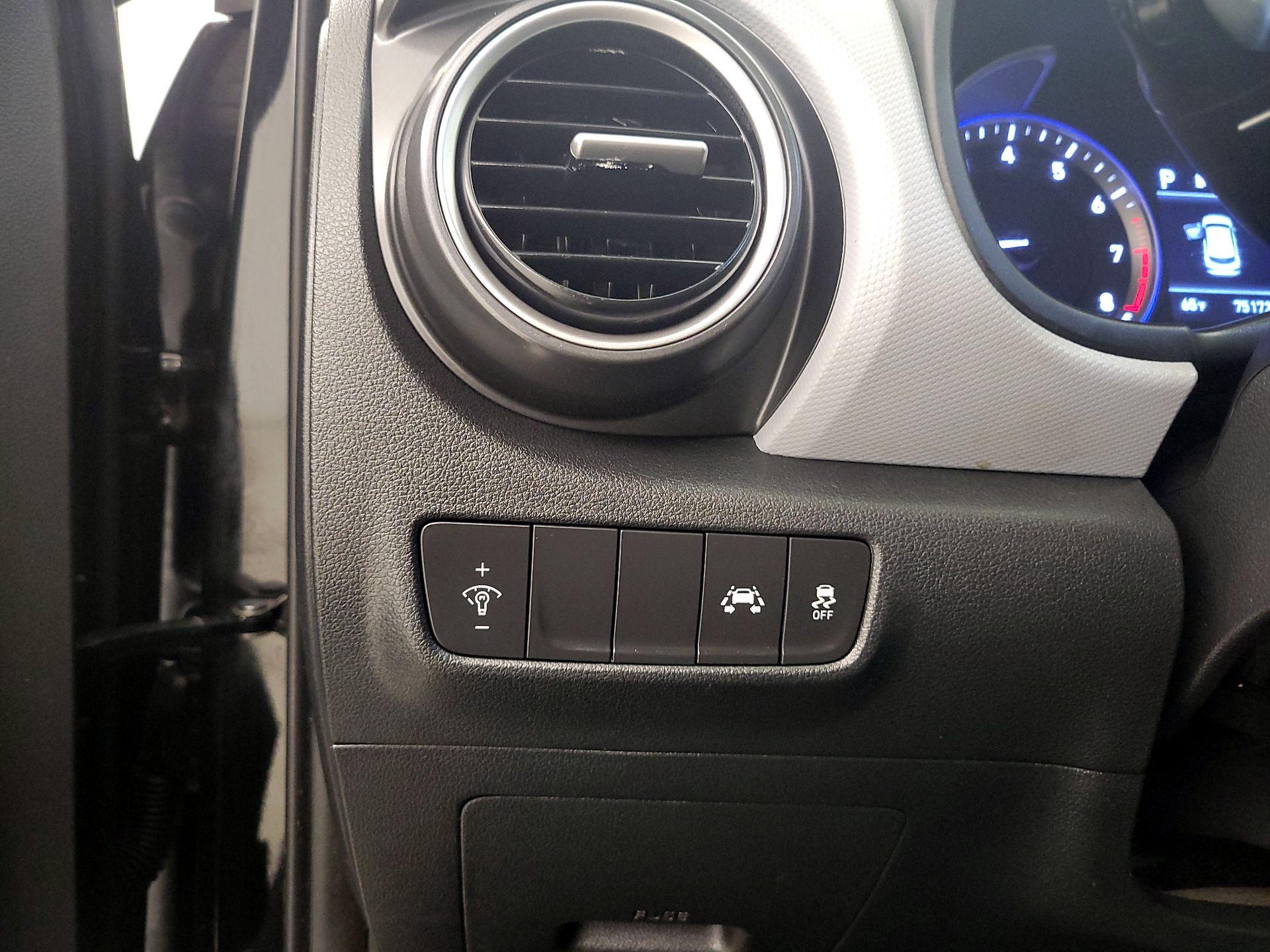 Thumbnail: 2020 Hyundai Kona - 13