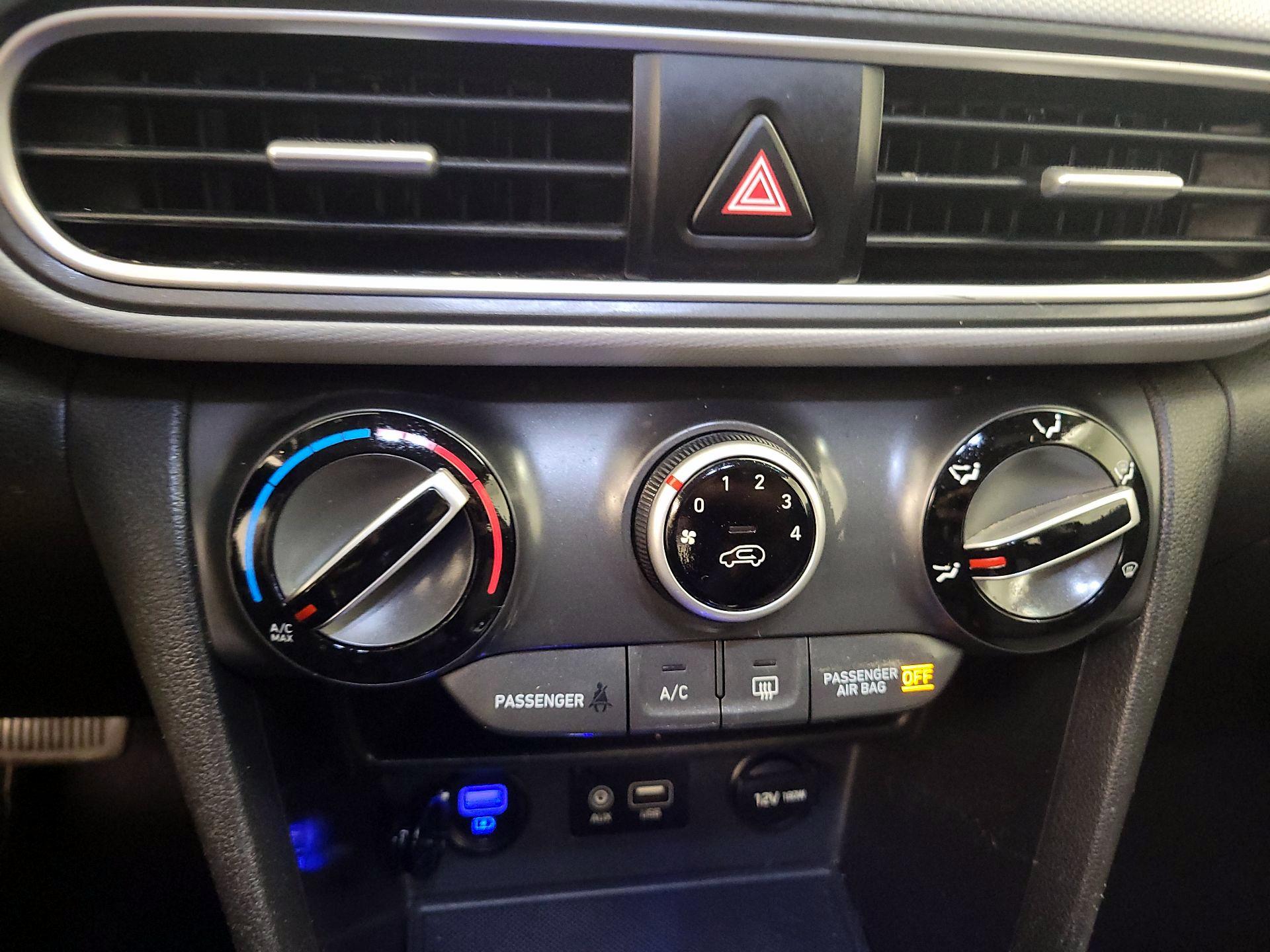 Thumbnail: 2020 Hyundai Kona - 16