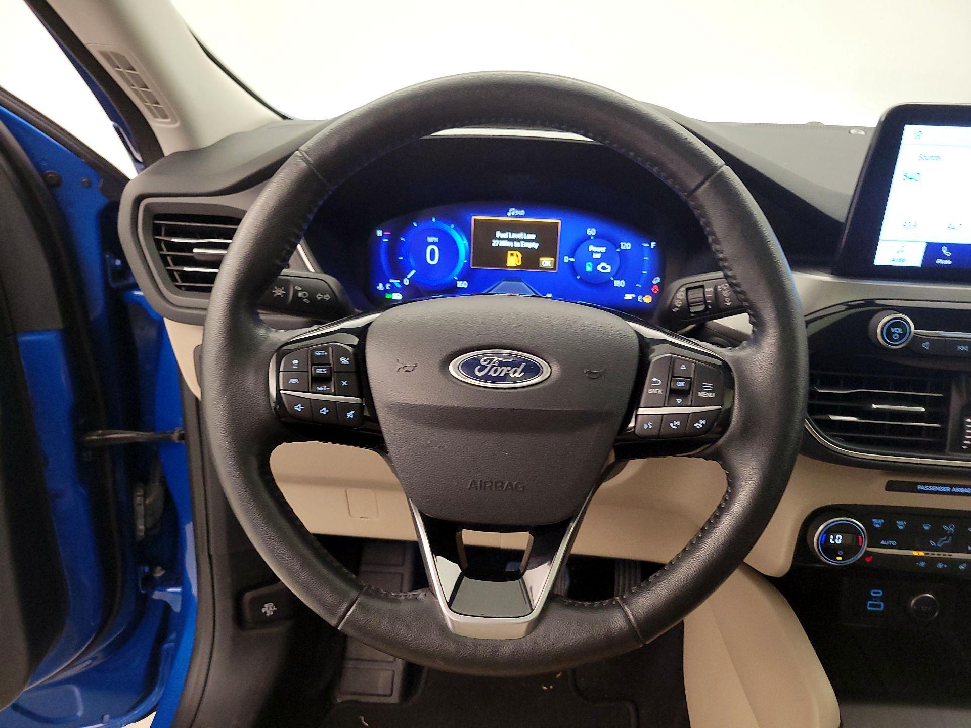 Thumbnail: 2021 Ford Escape - 10