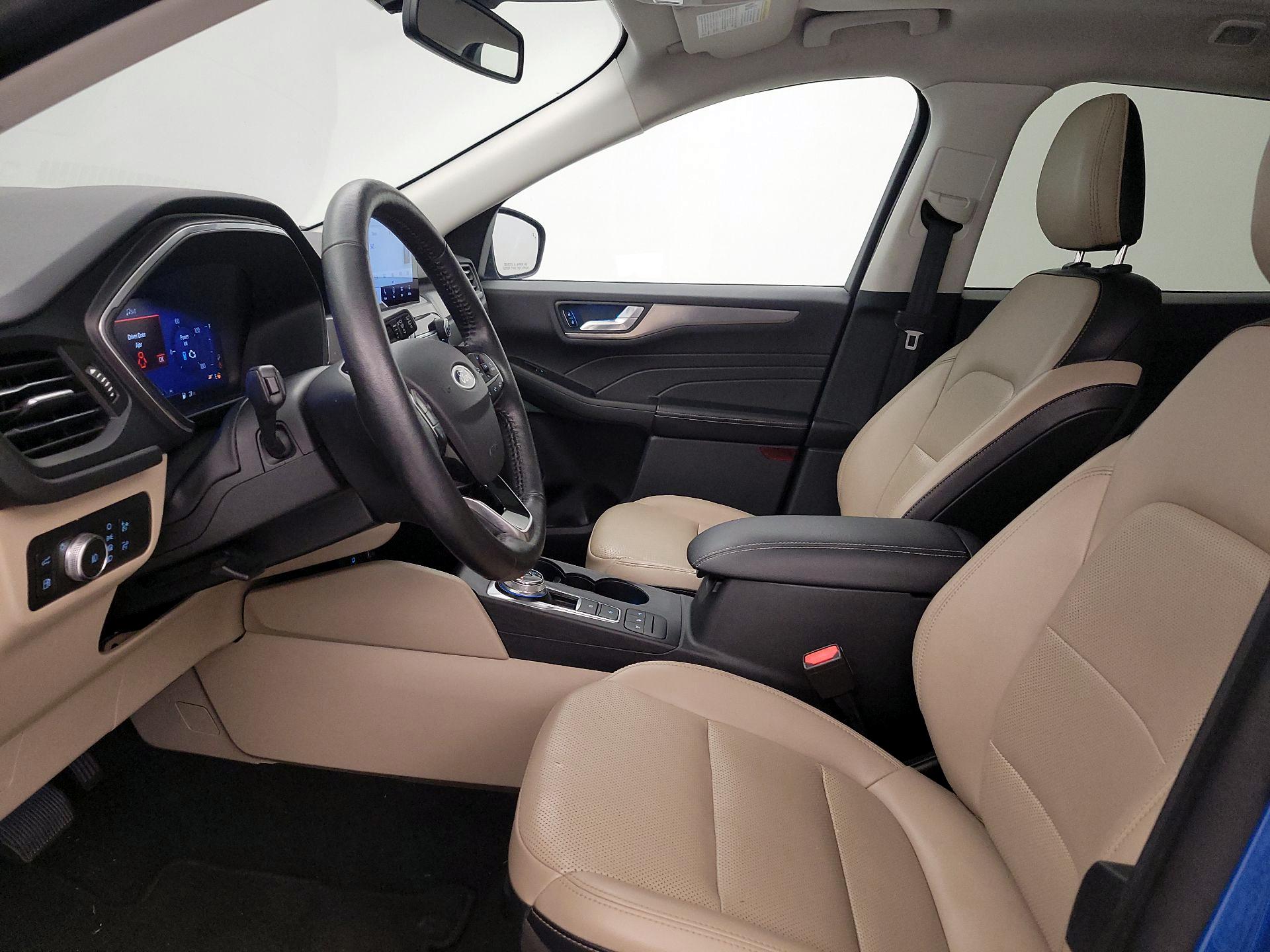 Thumbnail: 2021 Ford Escape - 11