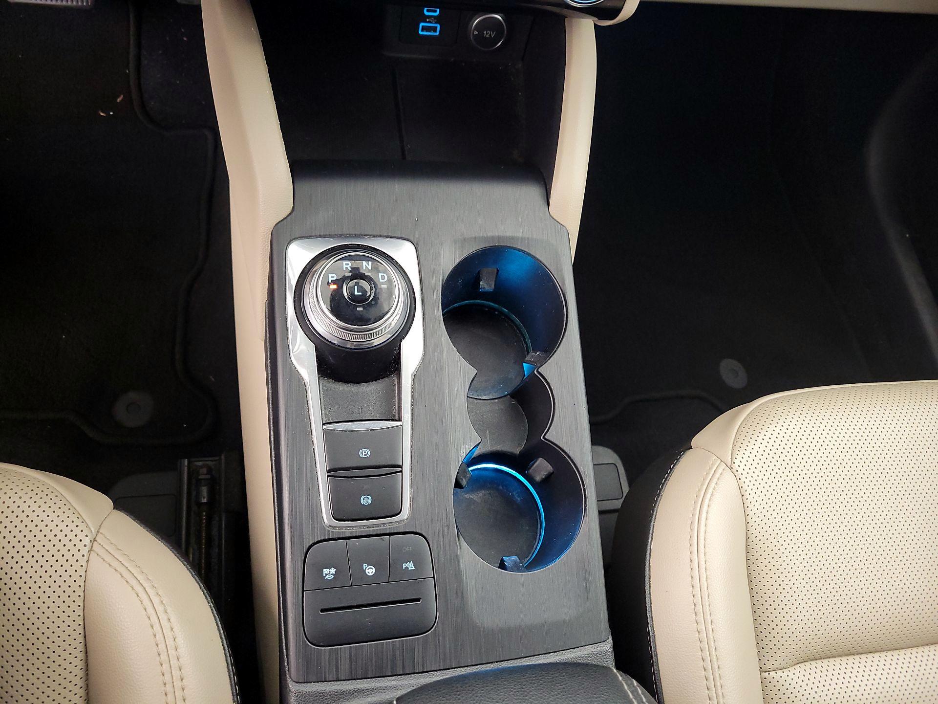 Thumbnail: 2021 Ford Escape - 17