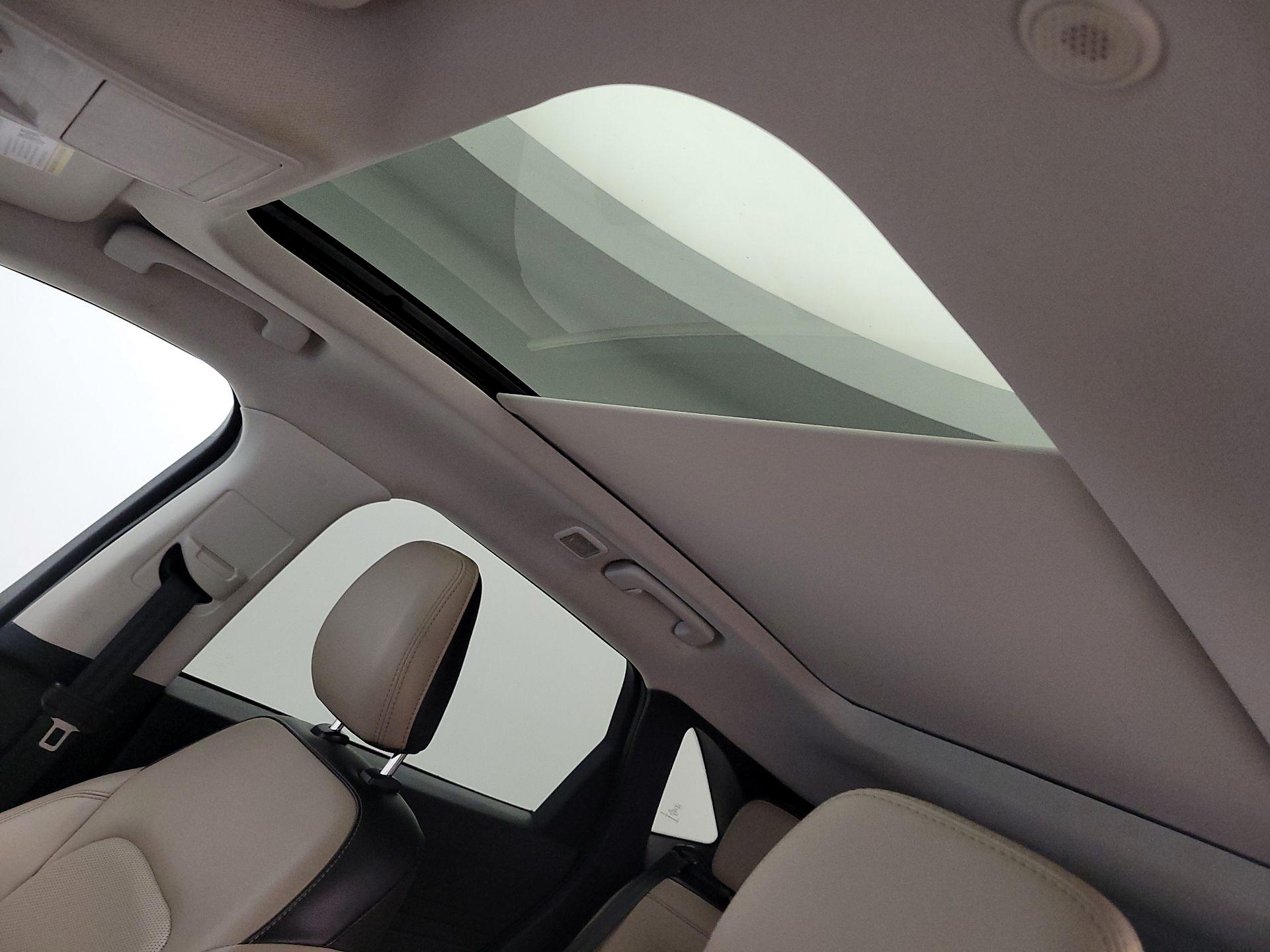 Thumbnail: 2021 Ford Escape - 19