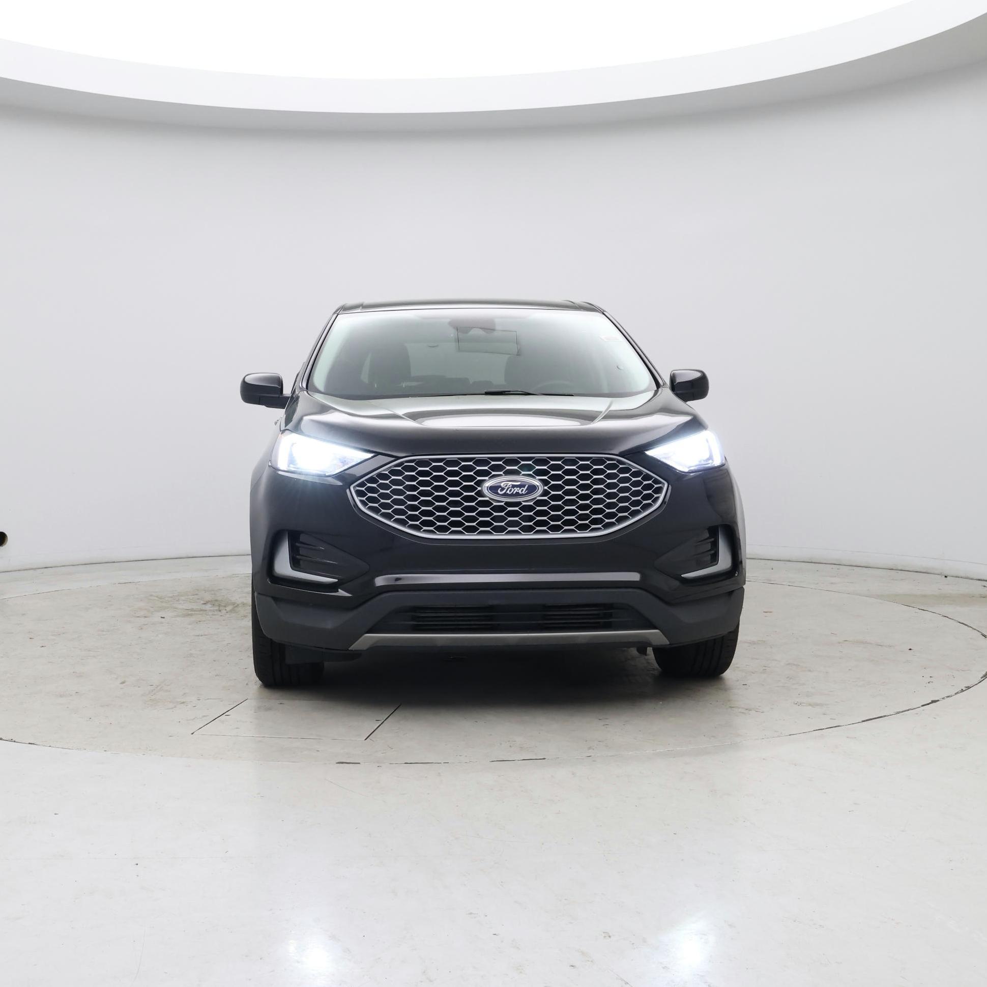 Thumbnail: 2023 Ford Edge - 5