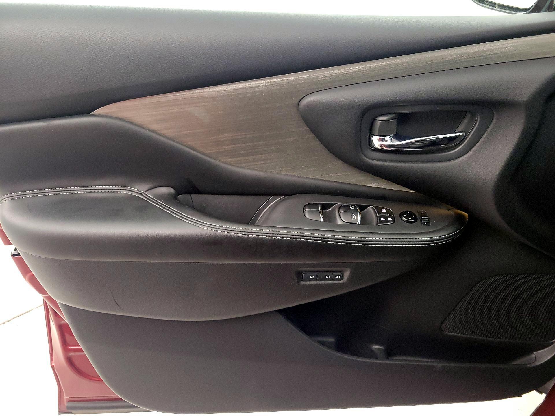 Thumbnail: 2015 Nissan Murano - 12