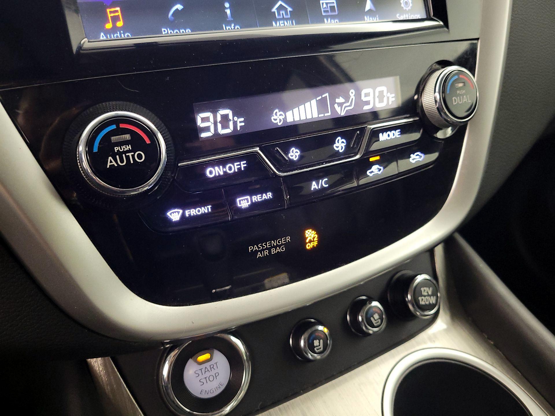 Thumbnail: 2015 Nissan Murano - 17