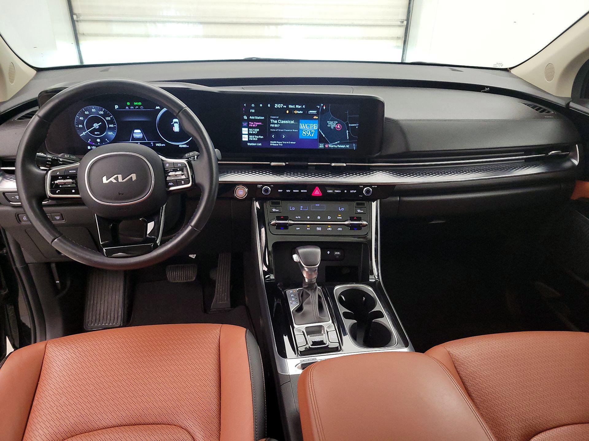 Thumbnail: 2023 Kia Carnival - 9