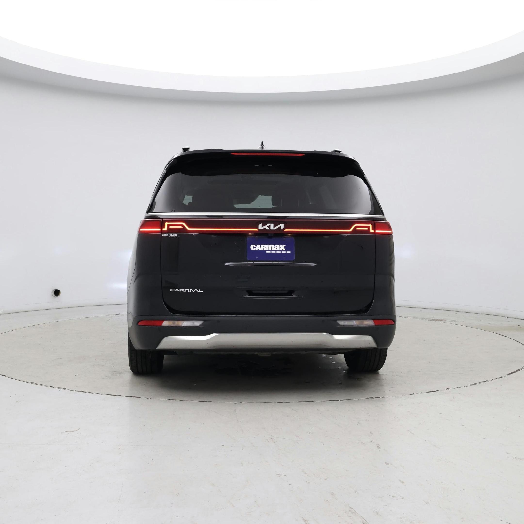 Thumbnail: 2023 Kia Carnival - 6