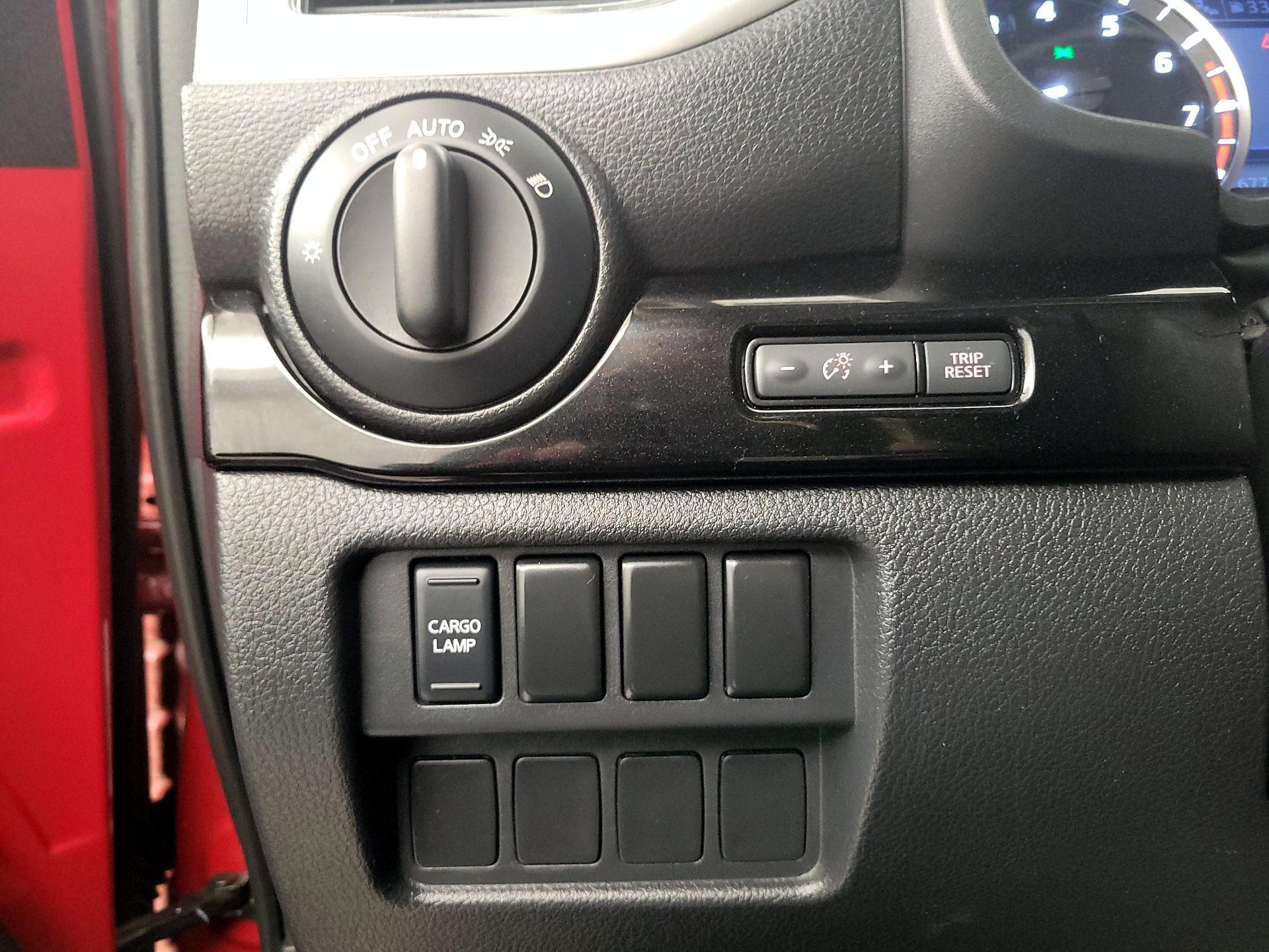 Thumbnail: 2021 Nissan Titan - 13