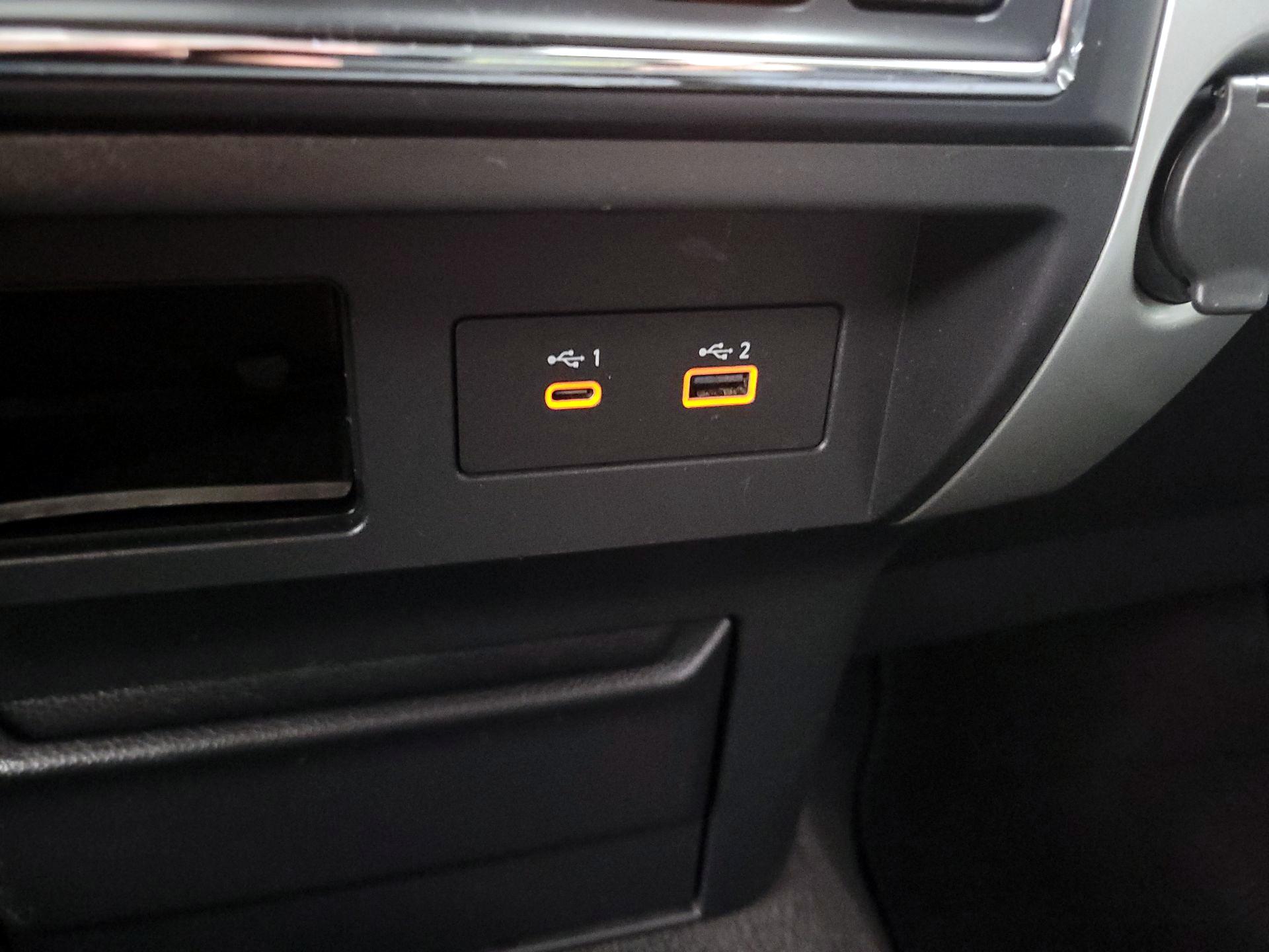 Thumbnail: 2021 Nissan Titan - 18