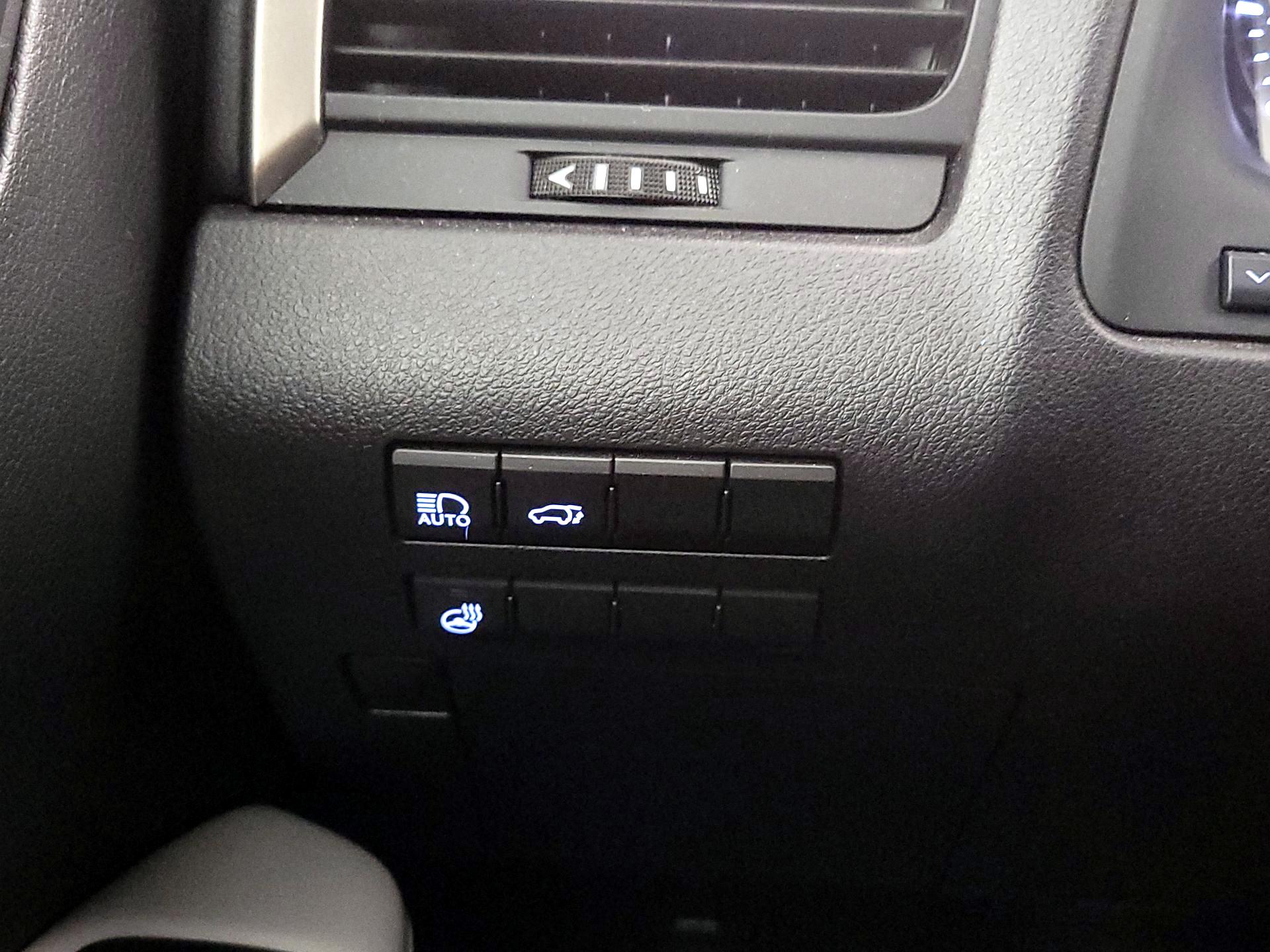 Thumbnail: 2017 Lexus RX - 13