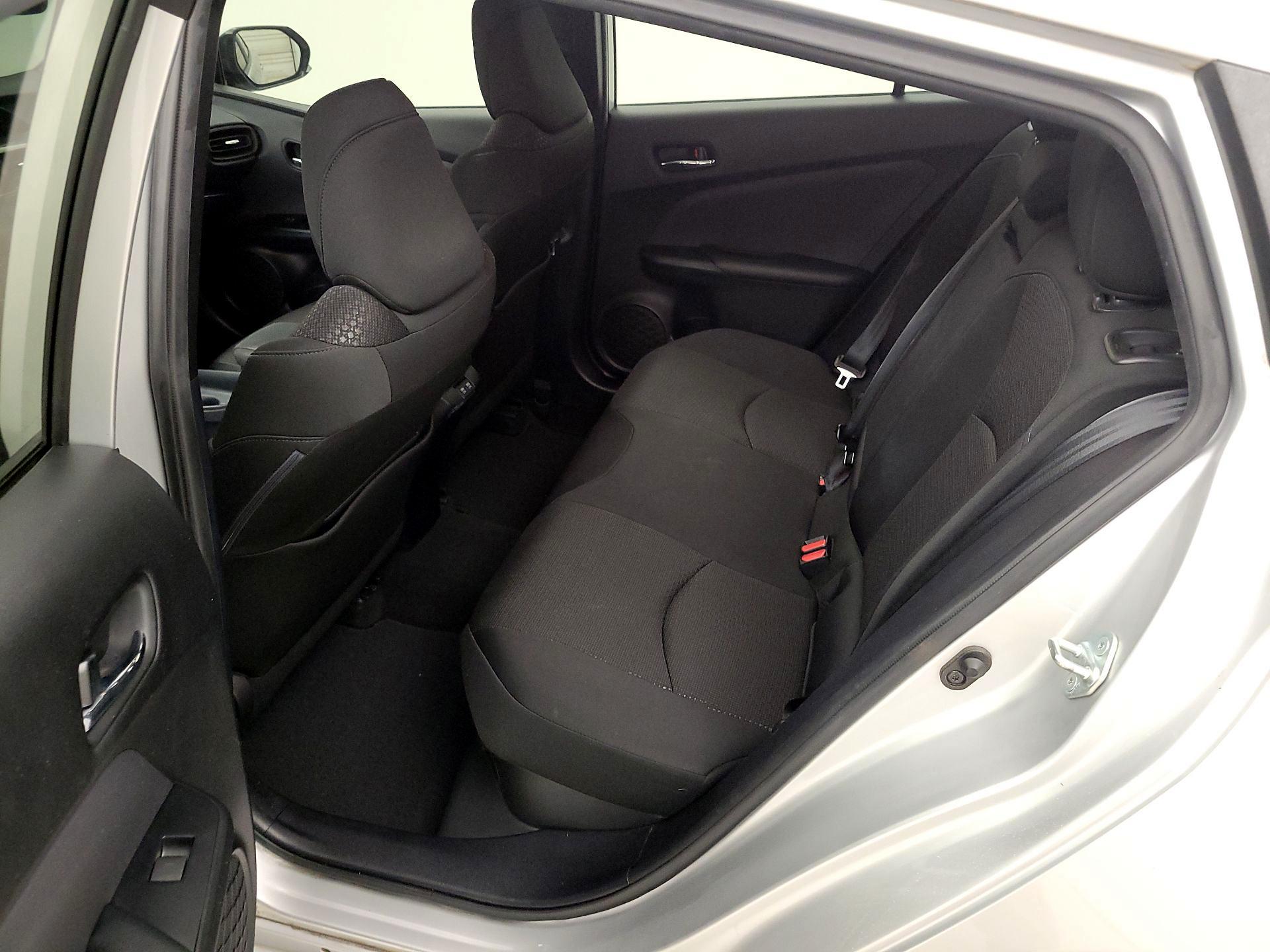 Thumbnail: 2020 Toyota Prius - 19