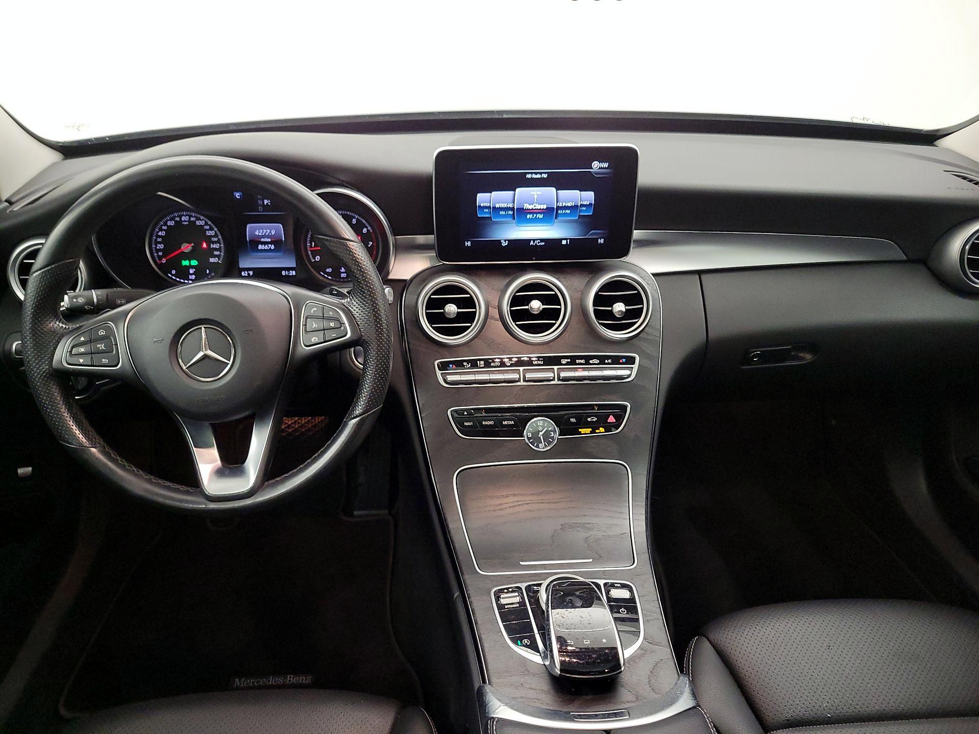 Thumbnail: 2016 Mercedes-Benz C-Class - 9