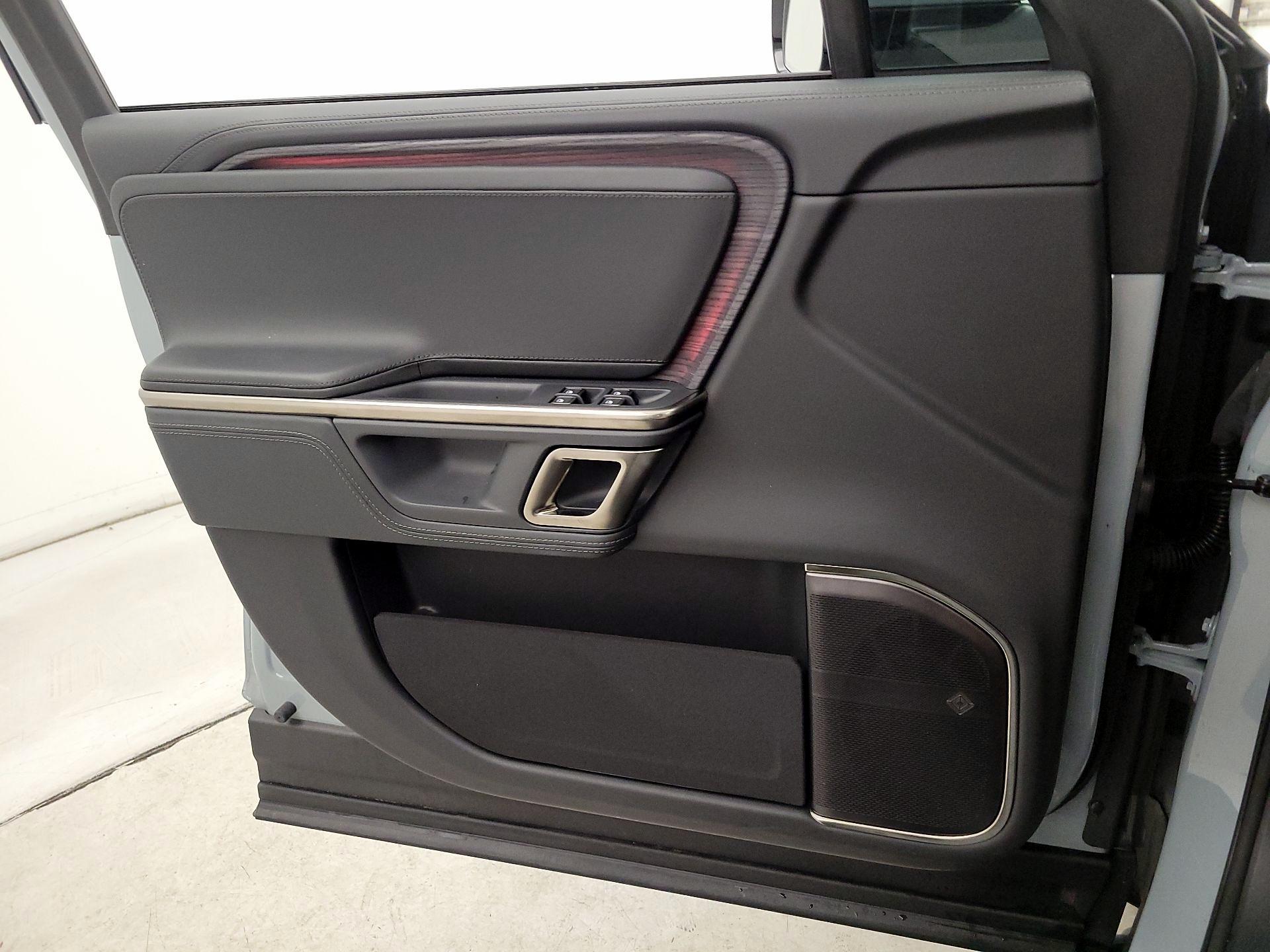 Thumbnail: 2024 Rivian R1S - 12