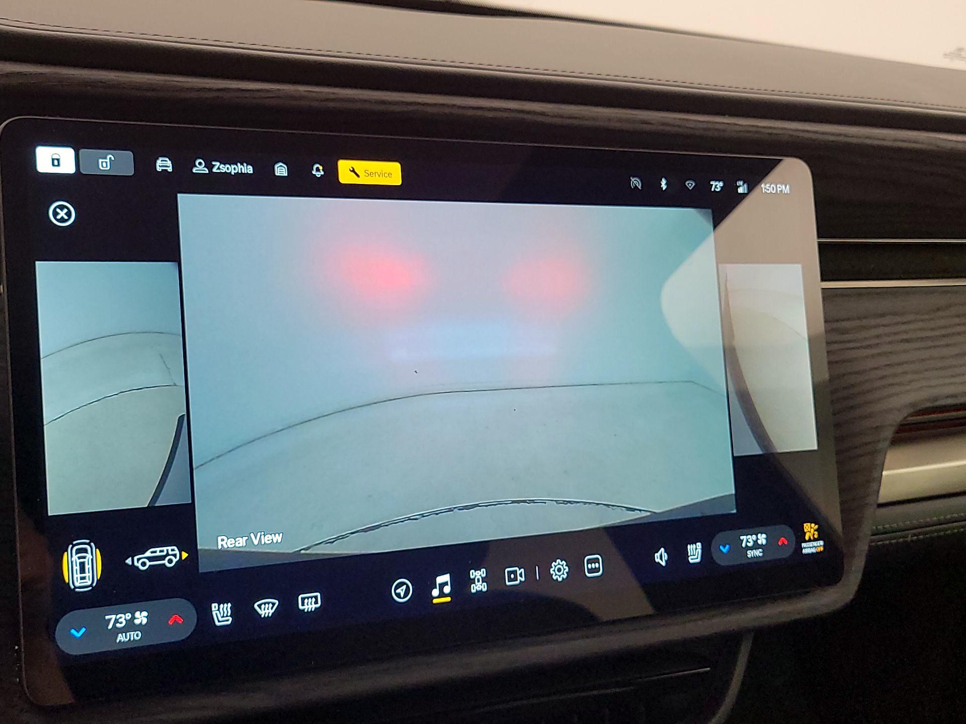 Thumbnail: 2024 Rivian R1S - 13