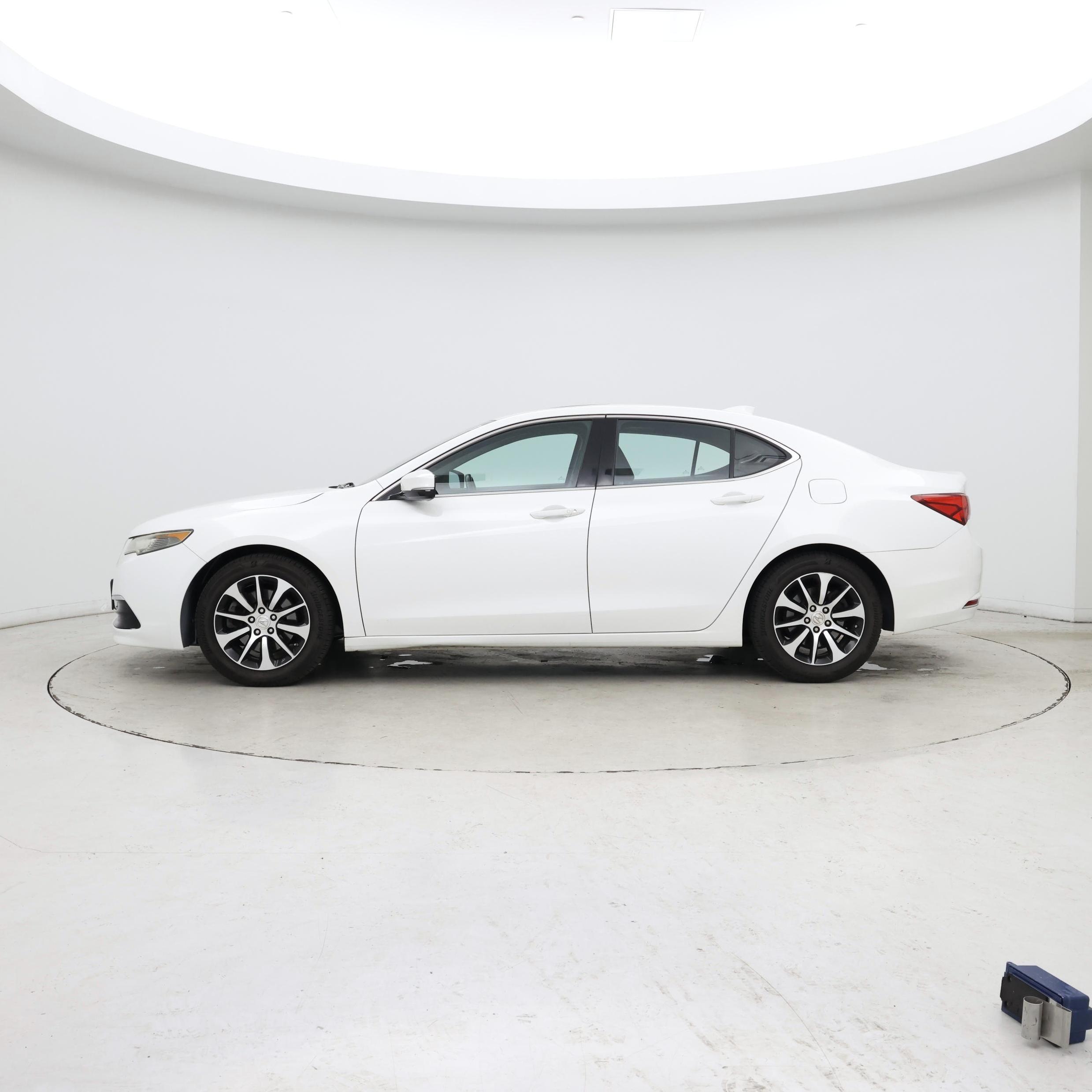 Thumbnail: 2016 Acura TLX - 3