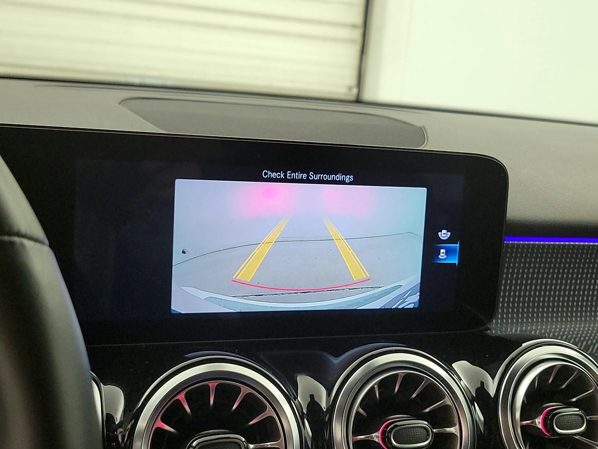 Thumbnail: 2022 Mercedes-Benz GLB - 14