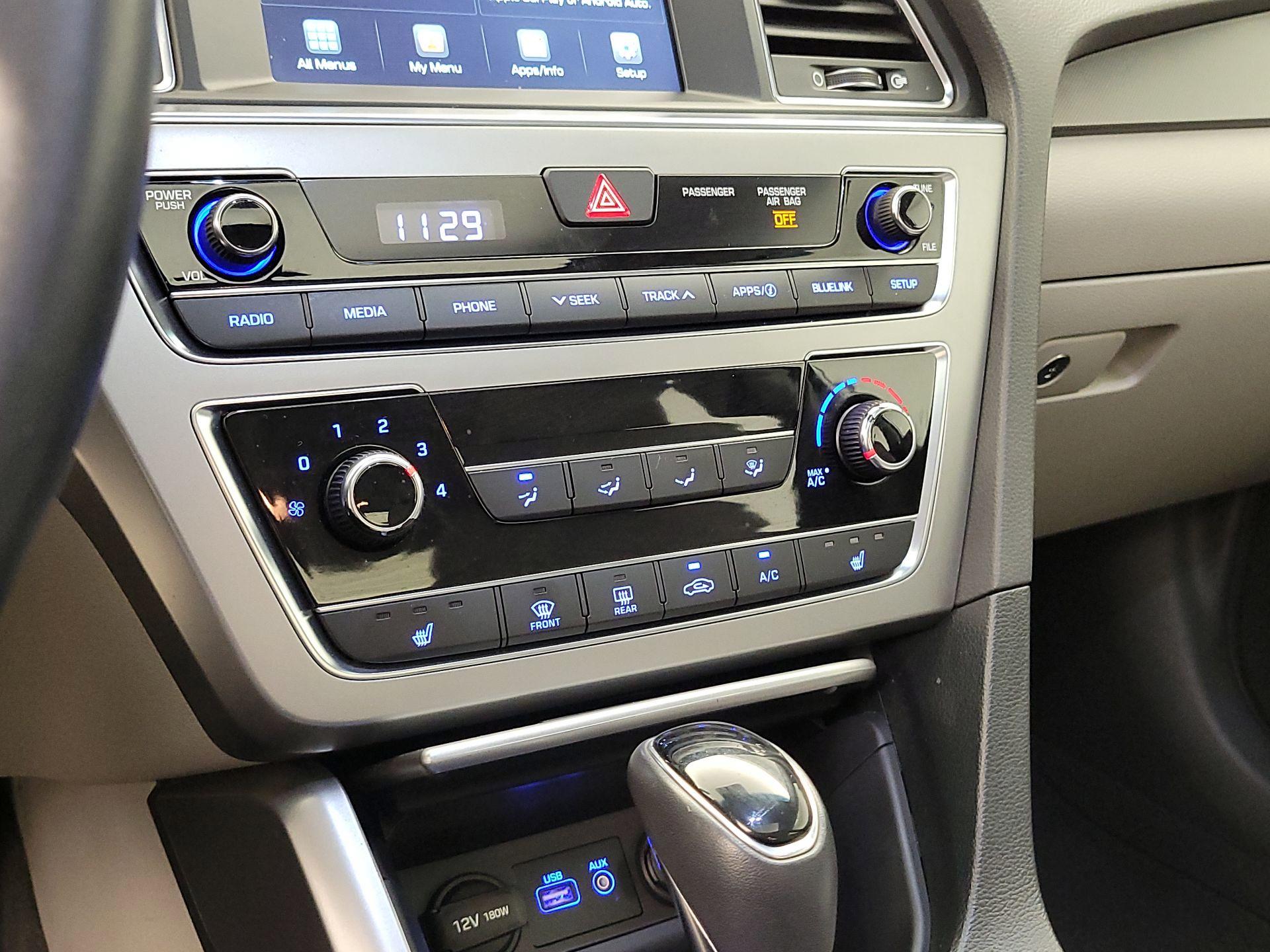 Thumbnail: 2017 Hyundai Sonata - 16