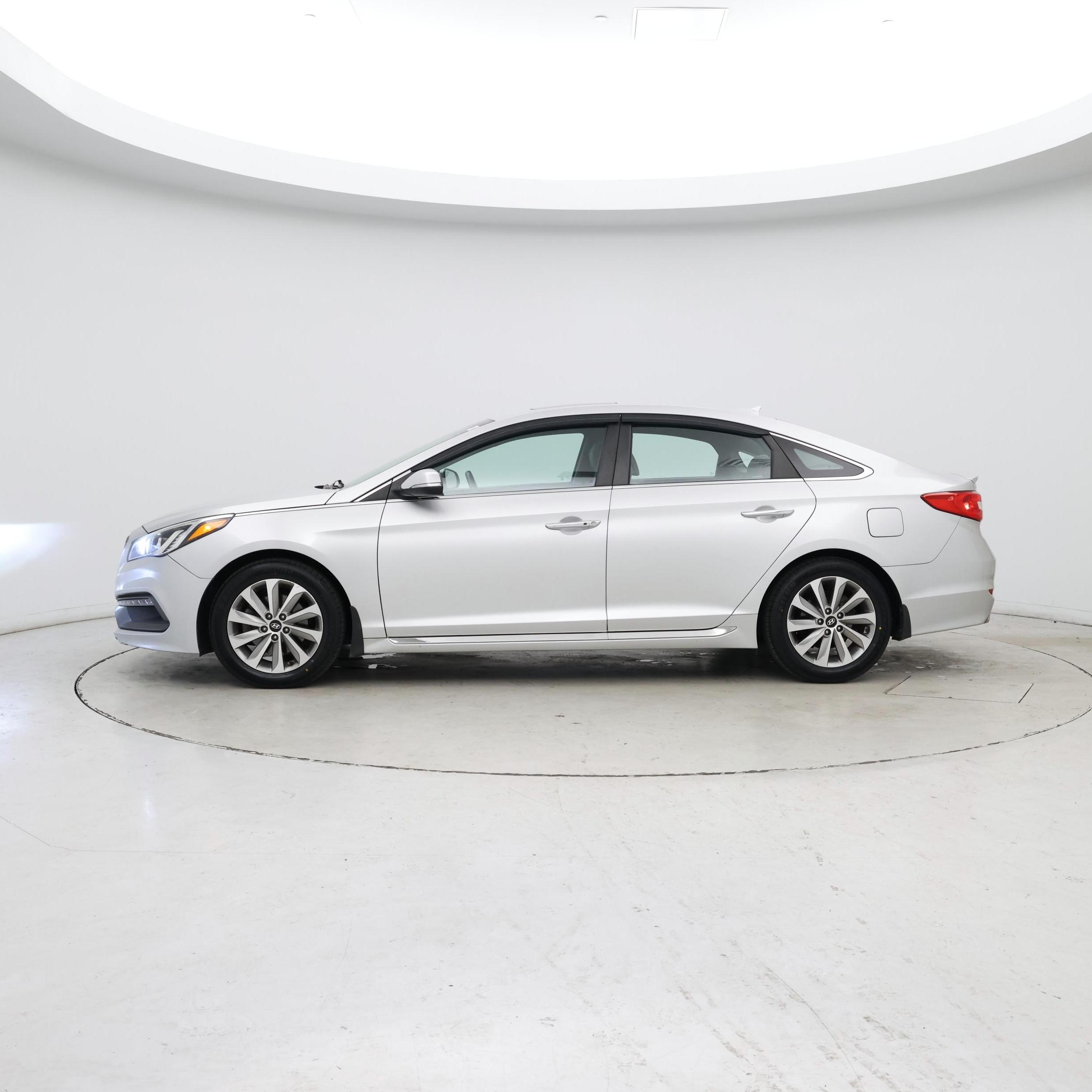 Thumbnail: 2017 Hyundai Sonata - 3