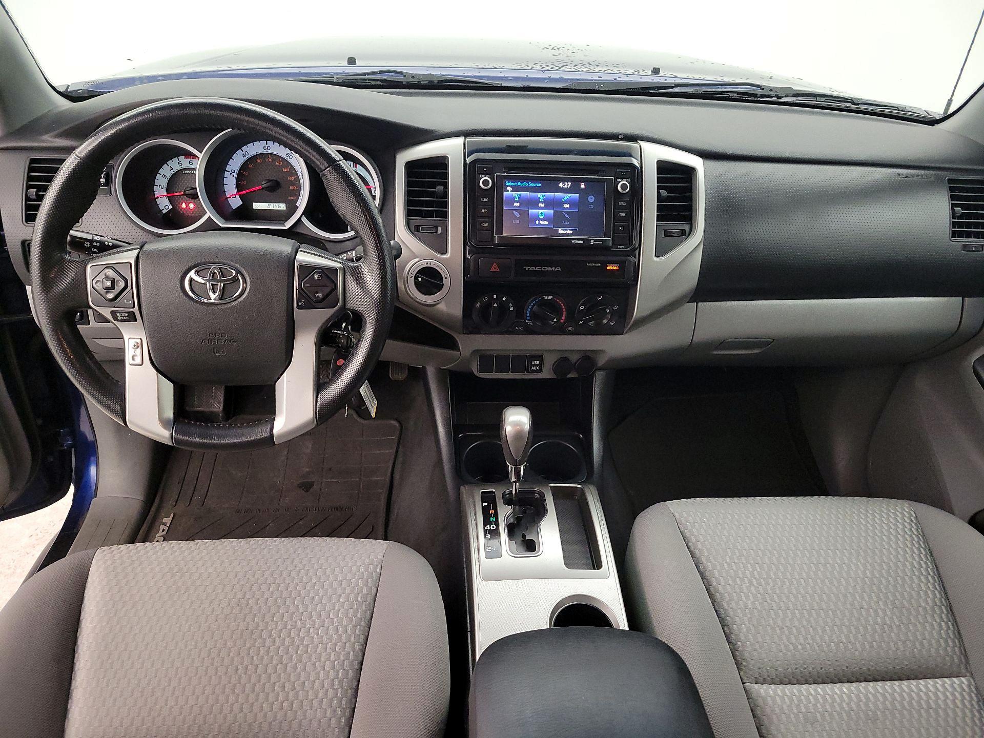 Thumbnail: 2015 Toyota Tacoma - 9