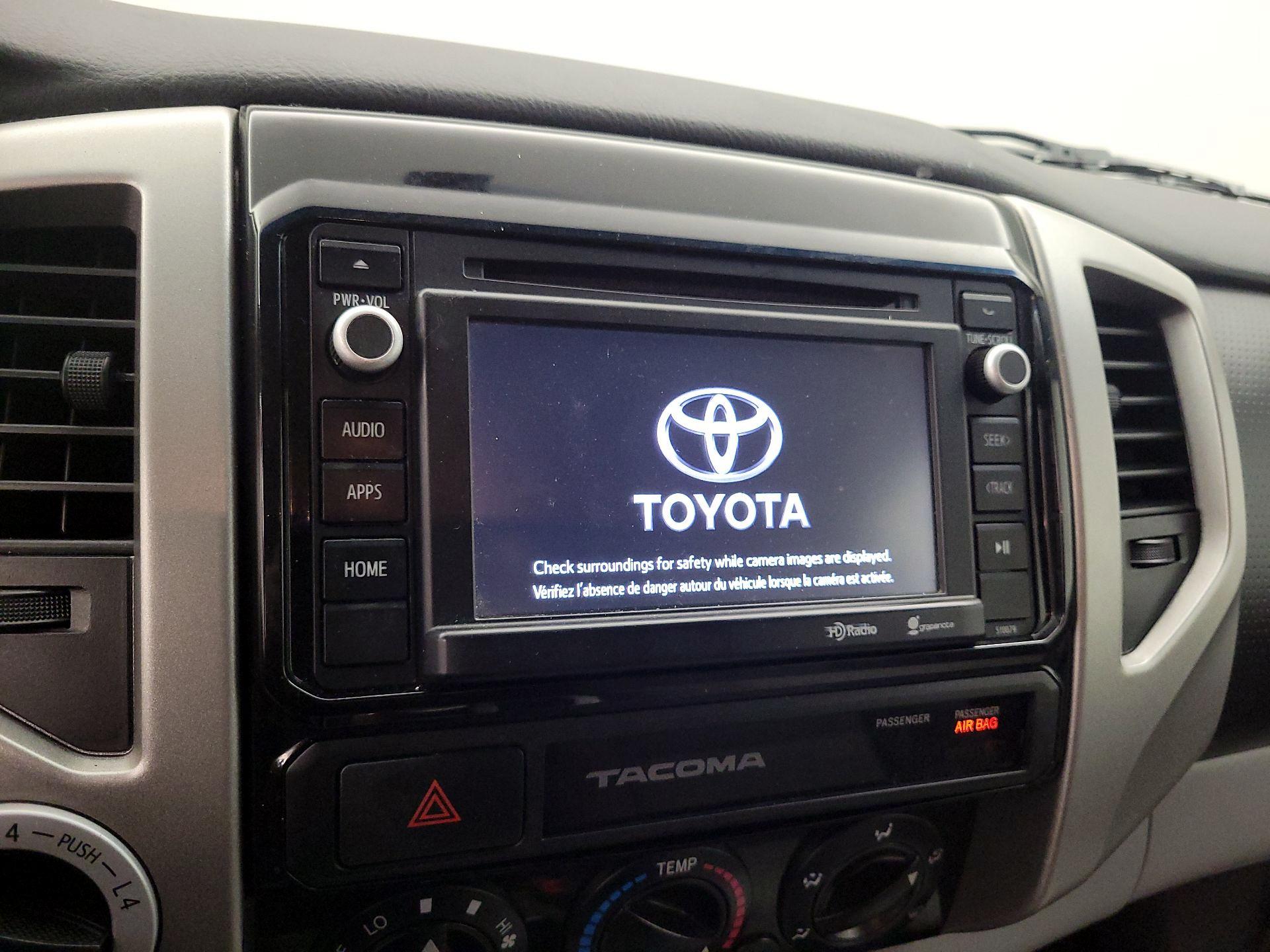 Thumbnail: 2015 Toyota Tacoma - 15