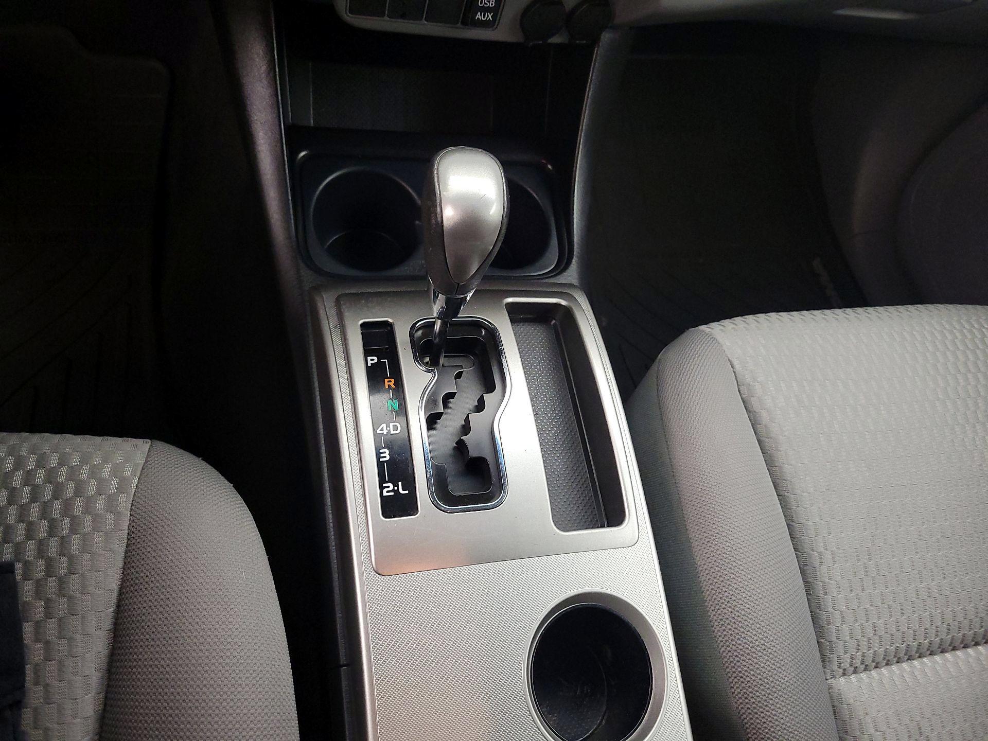 Thumbnail: 2015 Toyota Tacoma - 17