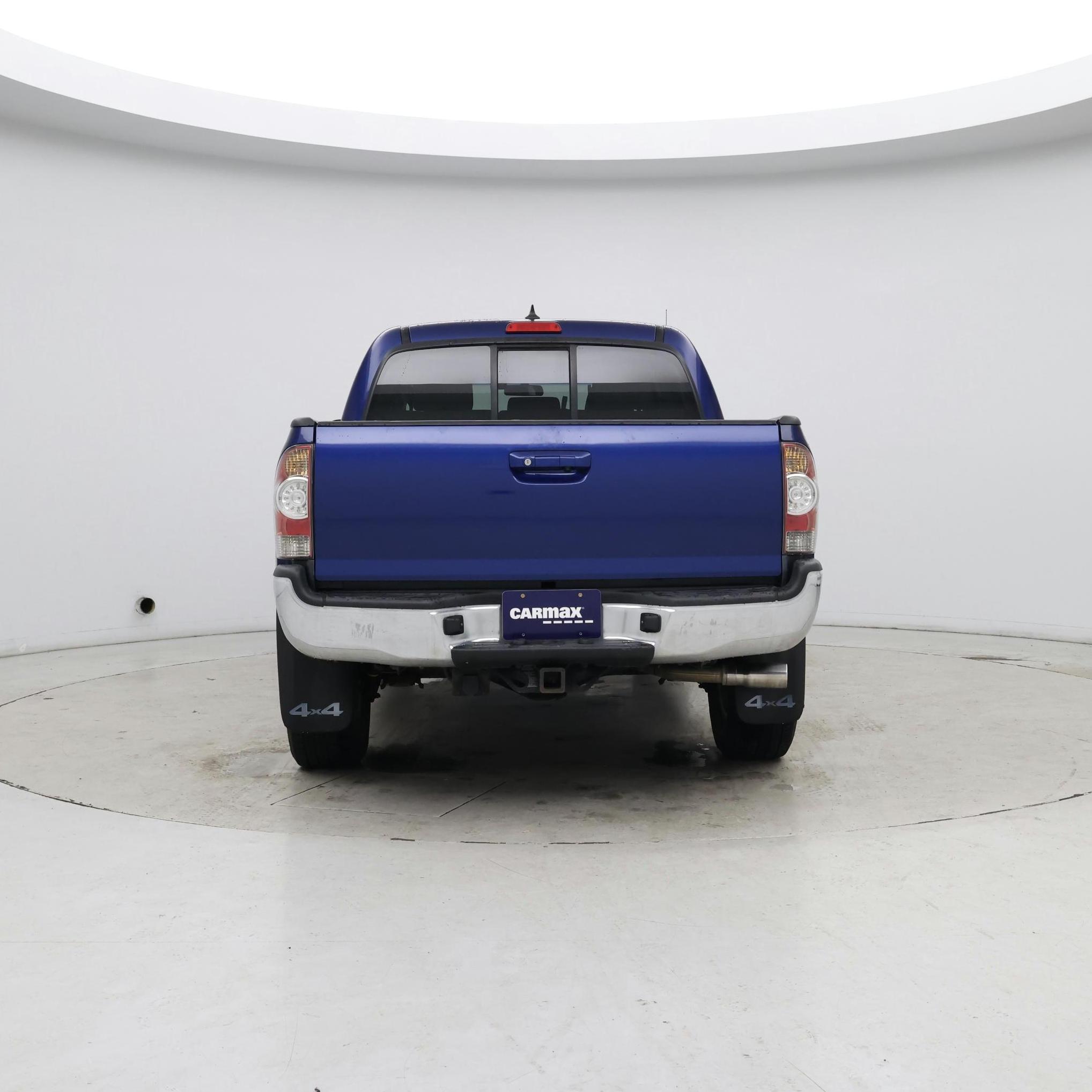 Thumbnail: 2015 Toyota Tacoma - 6