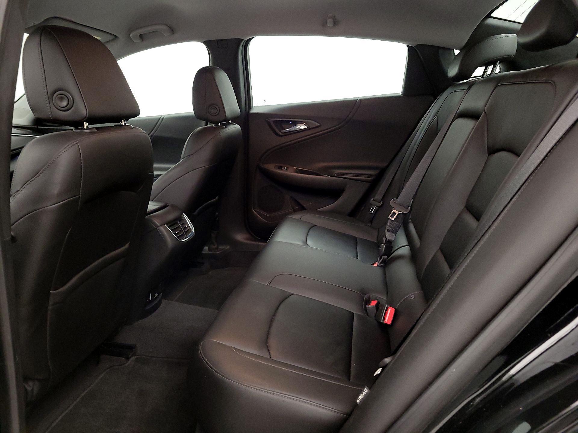 Thumbnail: 2016 Chevrolet Malibu - 19