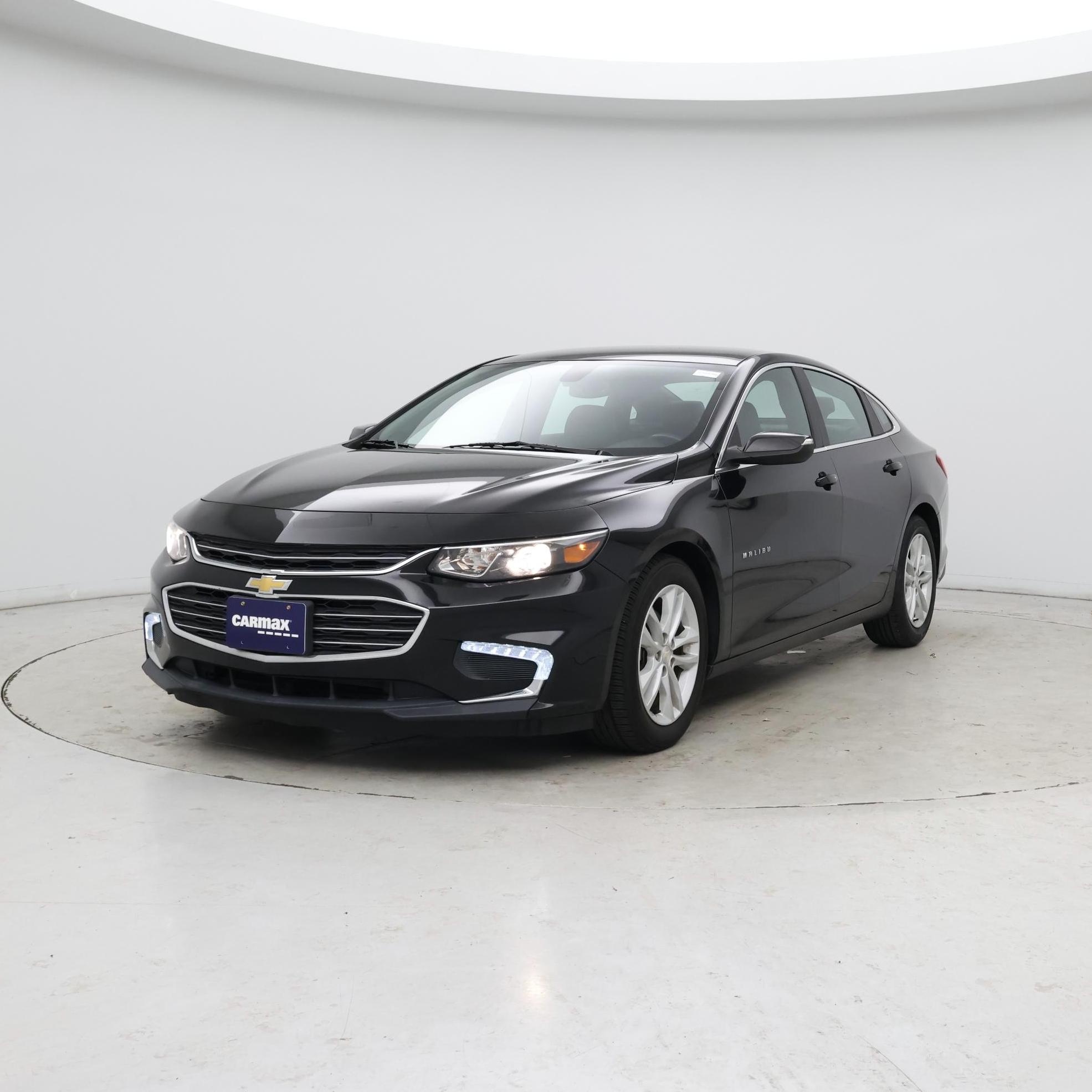 Thumbnail: 2016 Chevrolet Malibu - 4