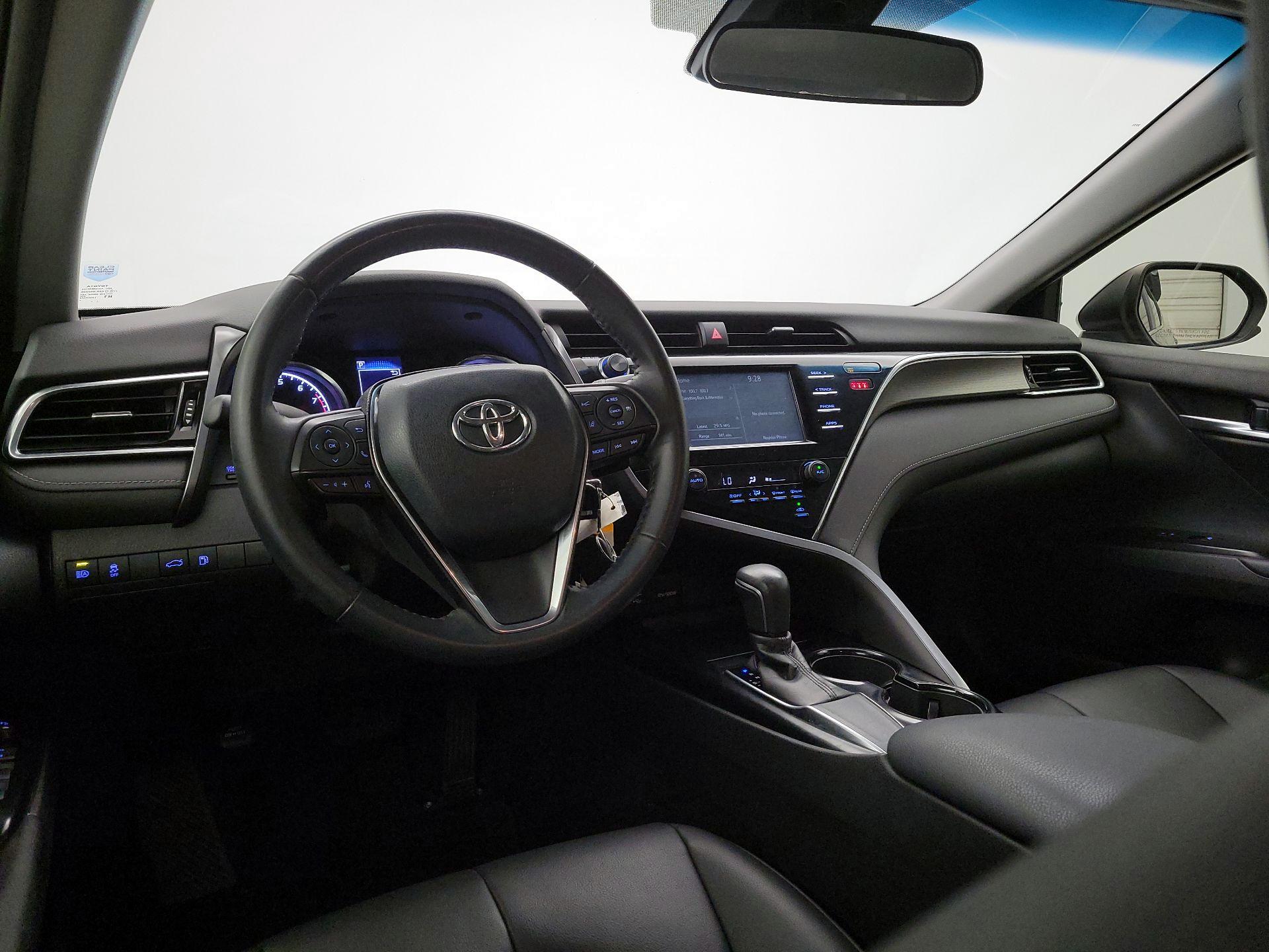 Thumbnail: 2018 Toyota Camry - 9