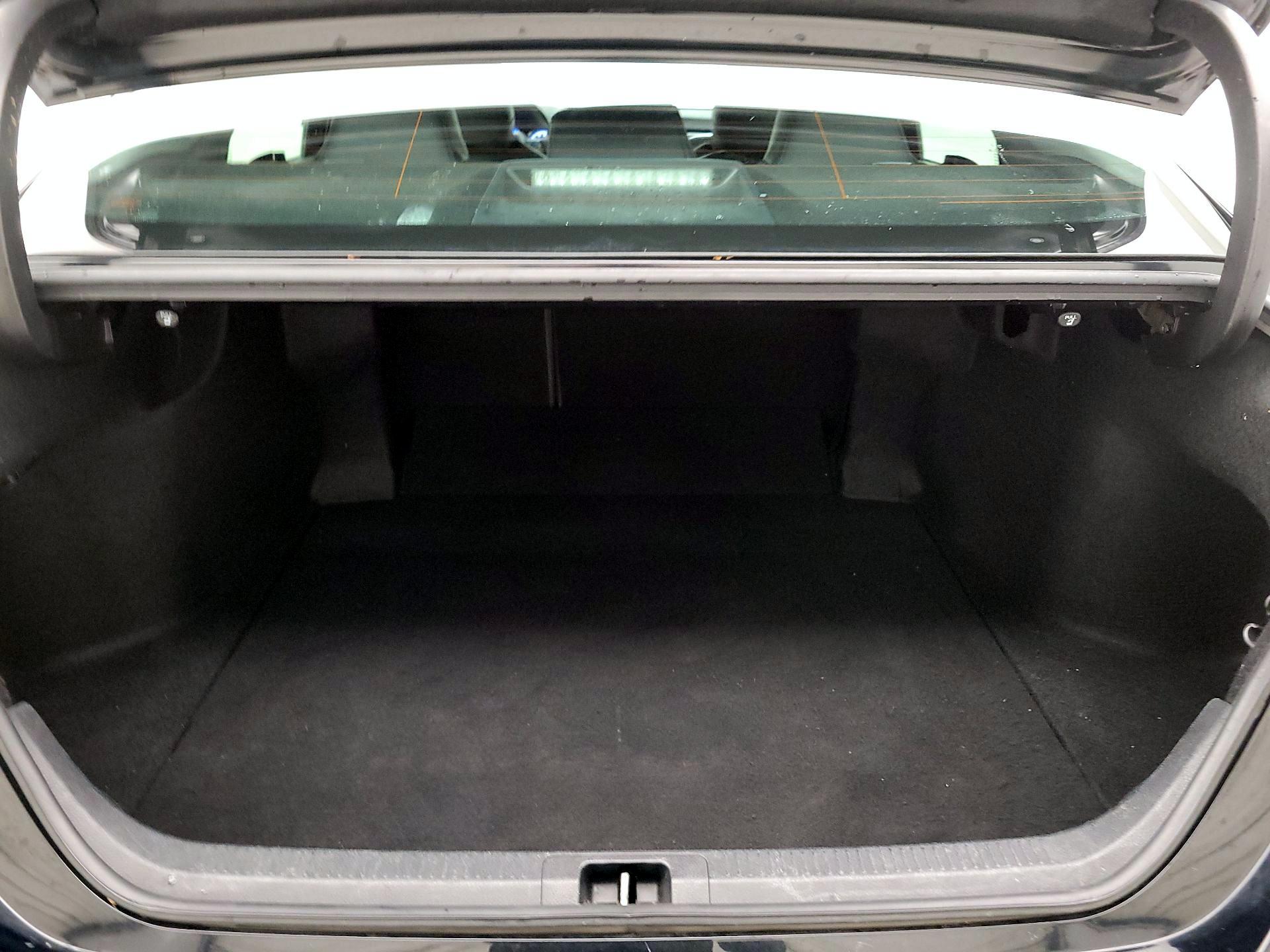 Thumbnail: 2018 Toyota Camry - 20