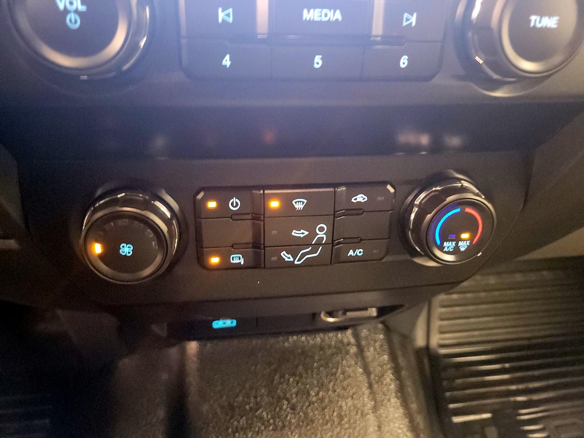 Thumbnail: 2022 Ford F-250 - 16