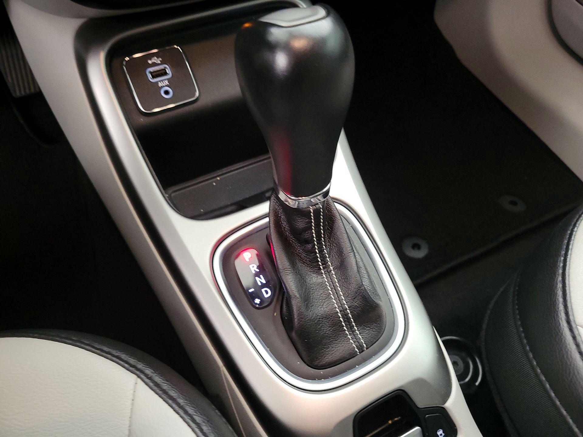 Thumbnail: 2018 Jeep Compass - 17