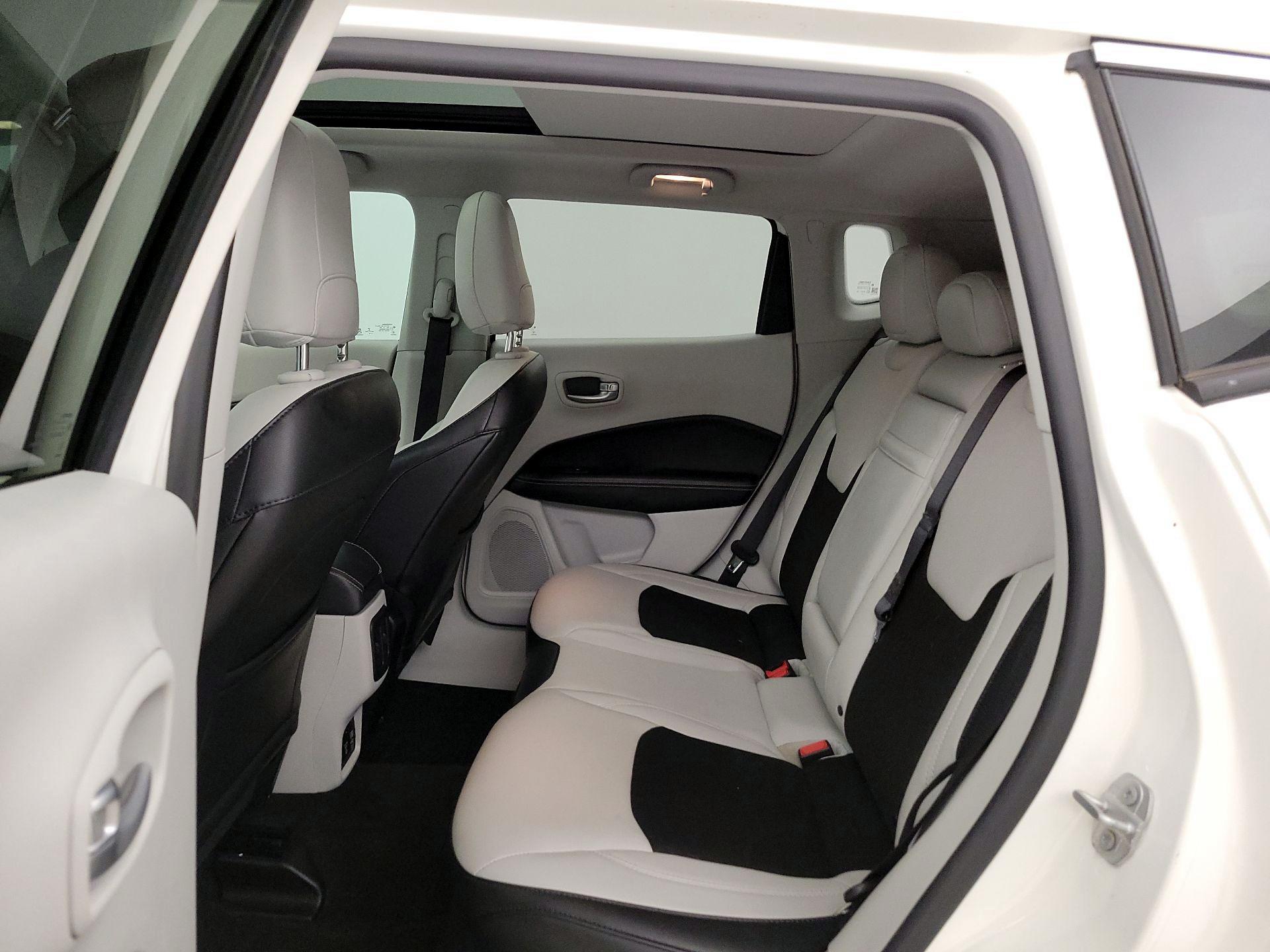 Thumbnail: 2018 Jeep Compass - 20